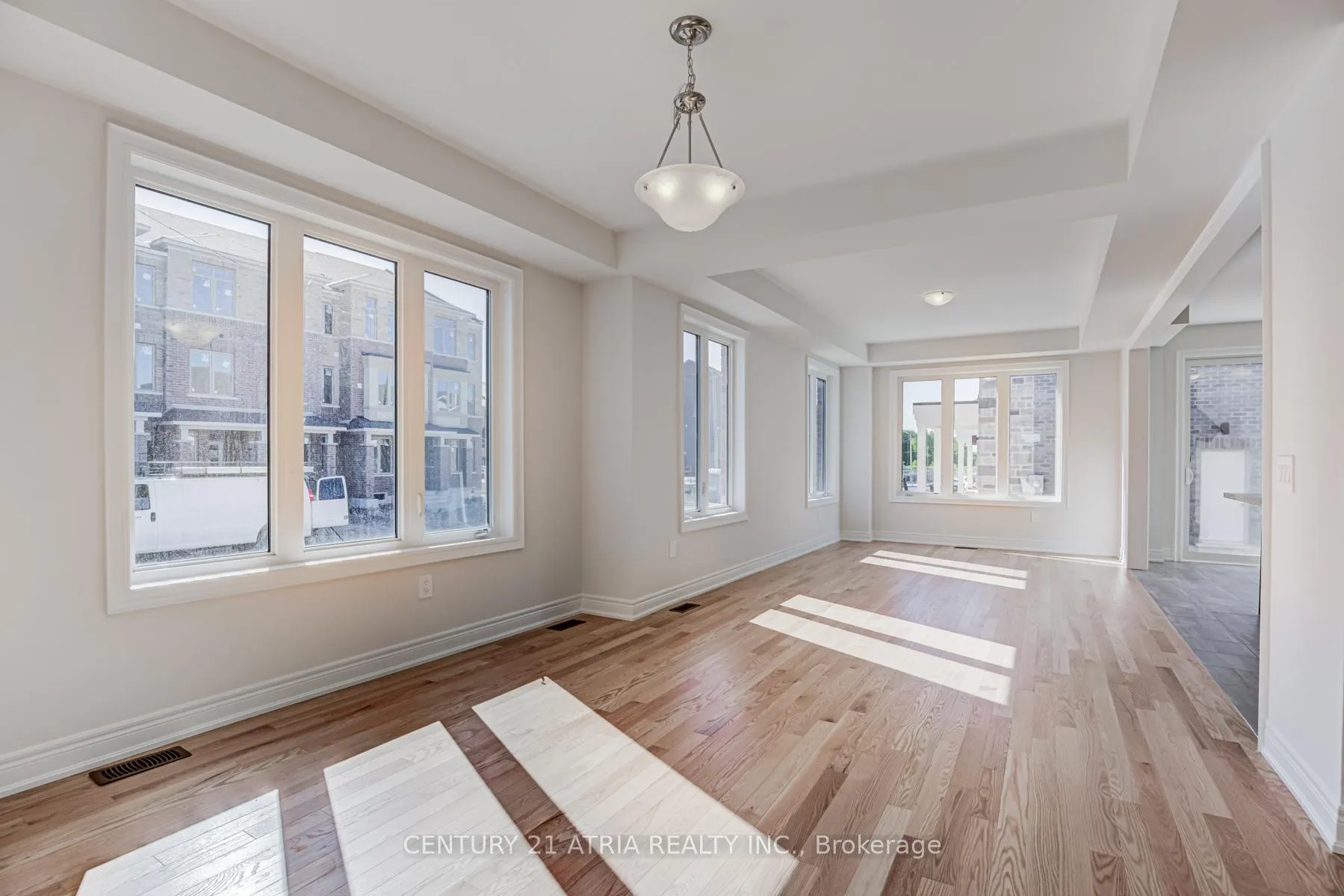 Photo 6 of 875 Smoothrock Avenue, Pickering, Liverpool — HOMEH