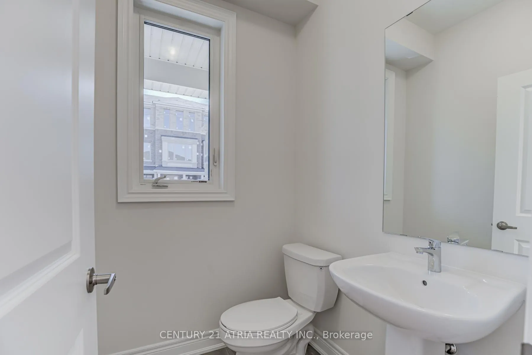 Photo 12 of 875 Smoothrock Avenue, Pickering, Liverpool — HOMEH