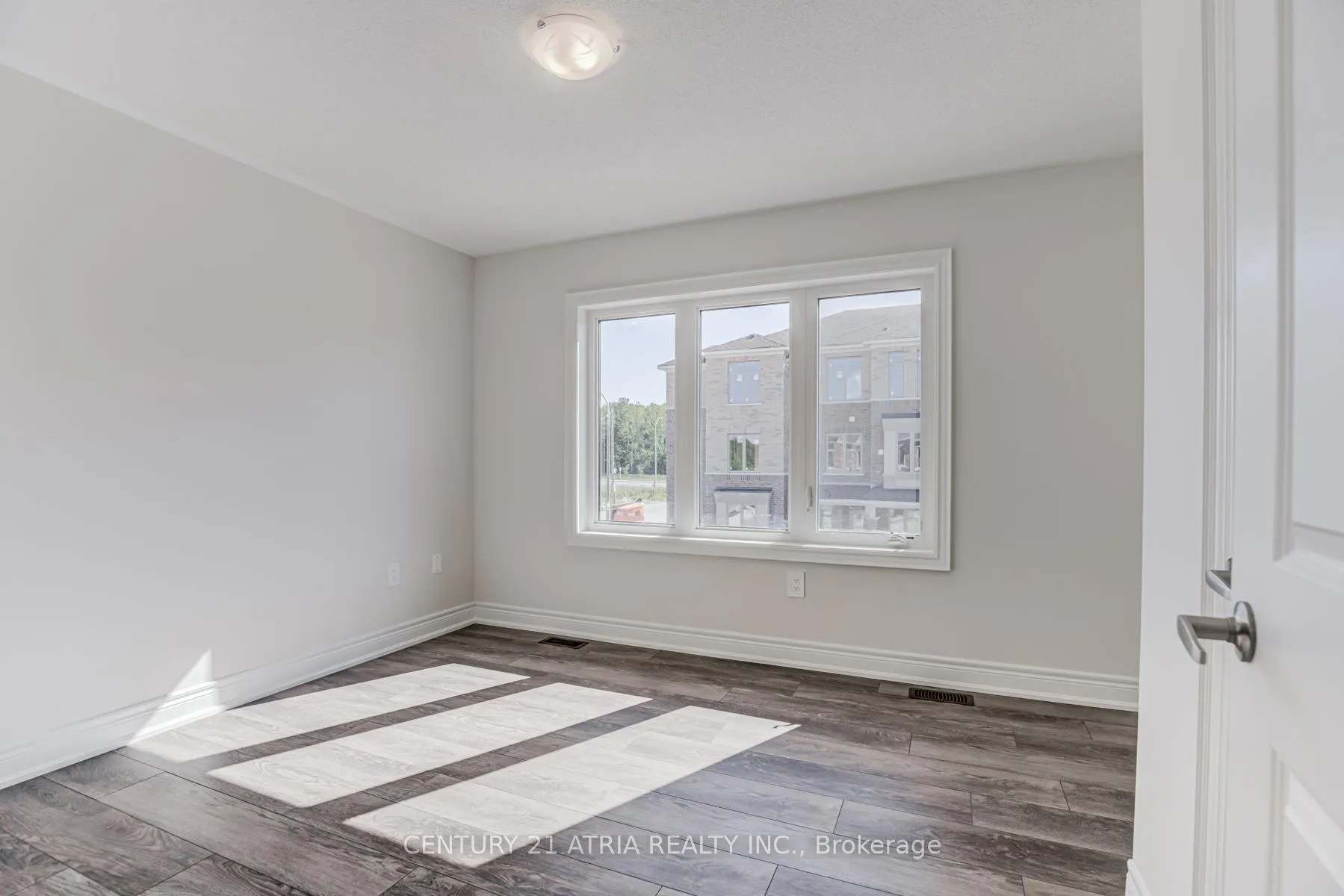 Photo 20 of 875 Smoothrock Avenue, Pickering, Liverpool — HOMEH