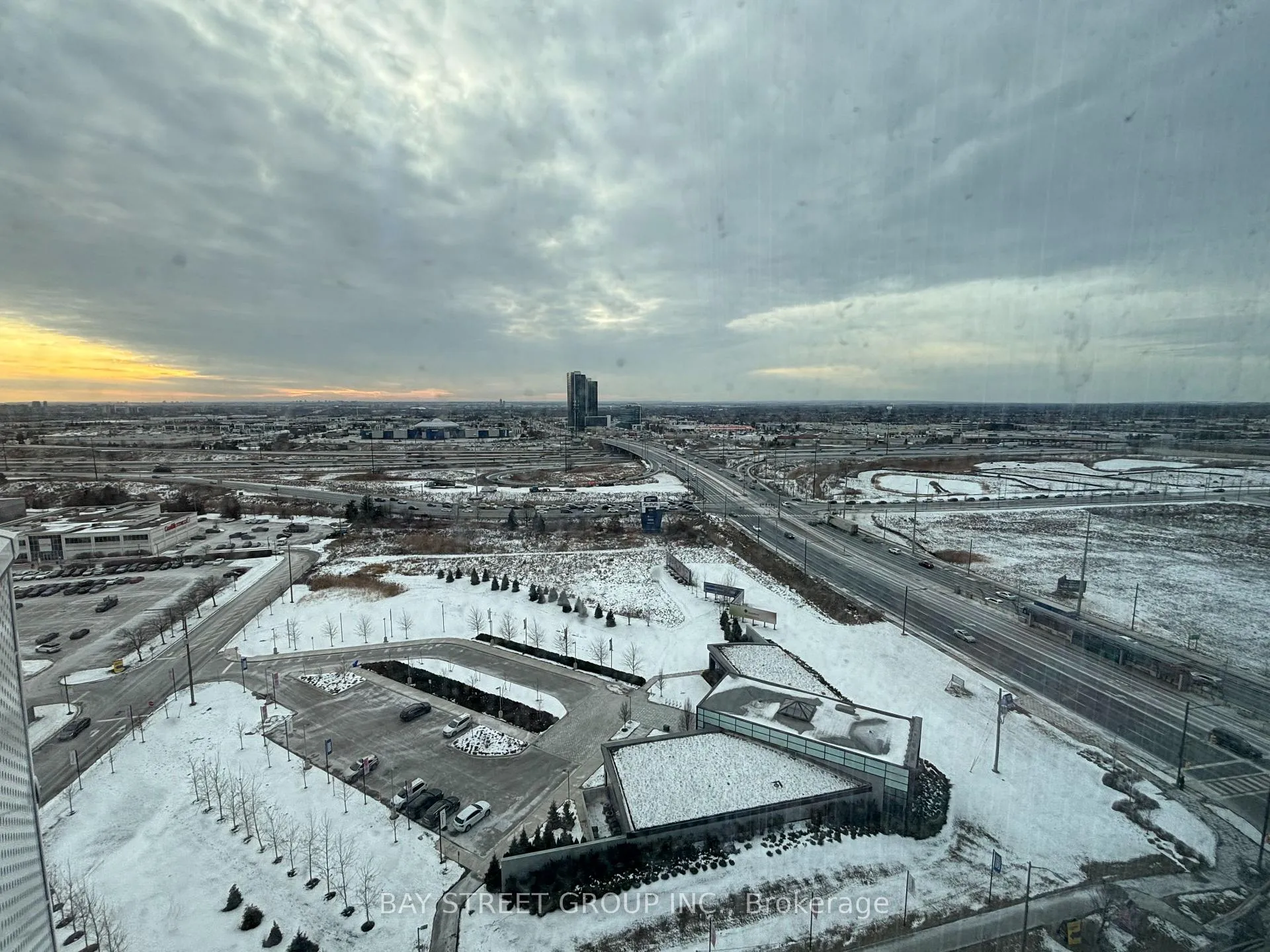 Photo 28 of Unit 1911, 195 Commerce Street, Vaughan, Vaughan Corporate Centre — HOMEH