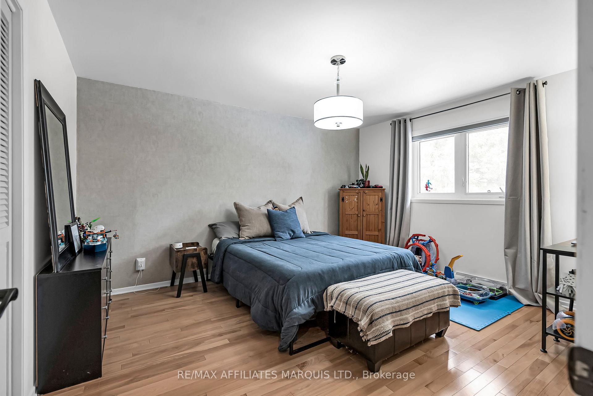 Photo 17 of 1949 Belvedere Crescent, Cornwall — HOMEH