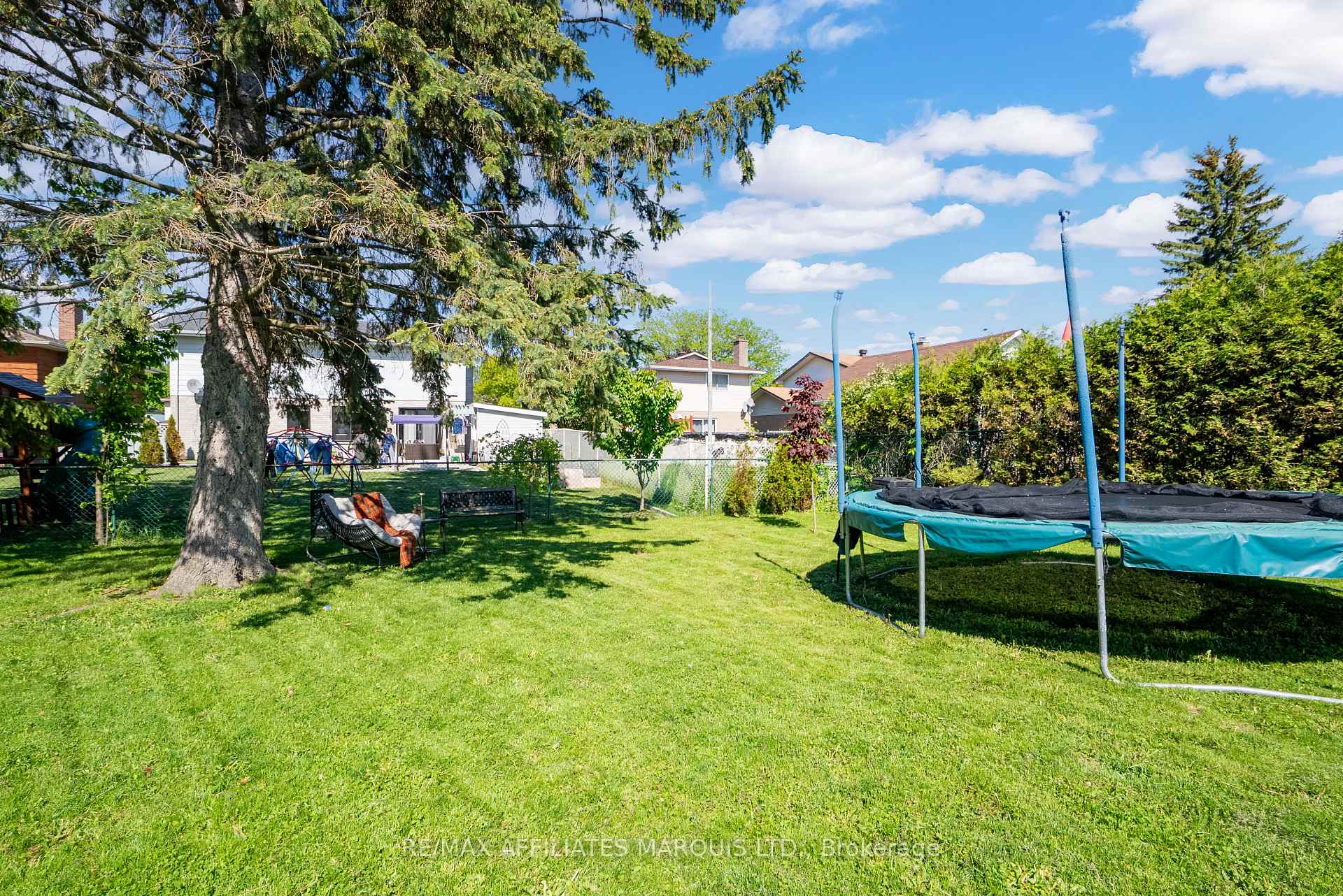 Photo 31 of 1949 Belvedere Crescent, Cornwall — HOMEH