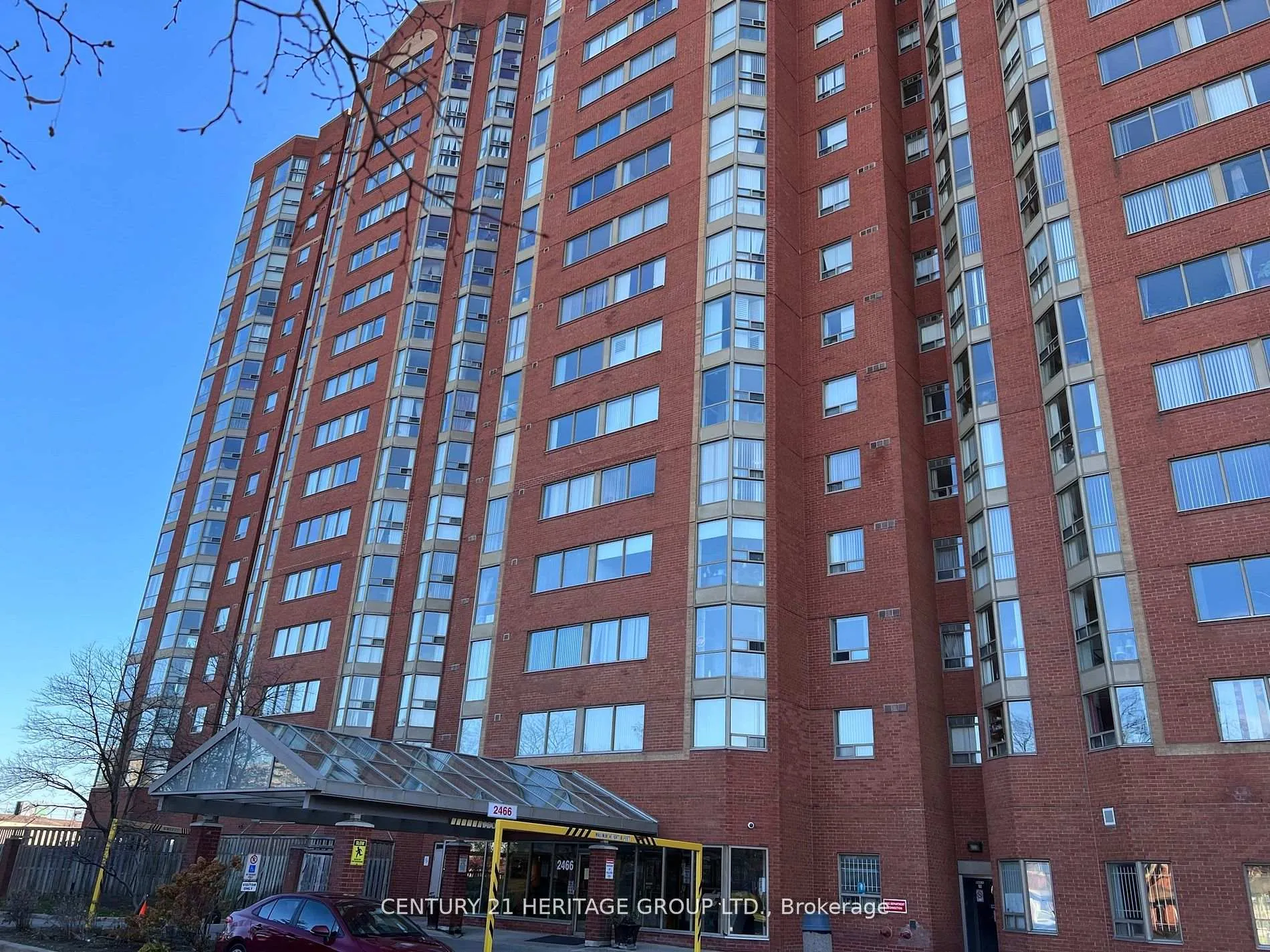 Front of Unit PH11, 2466 Eglinton Avenue E