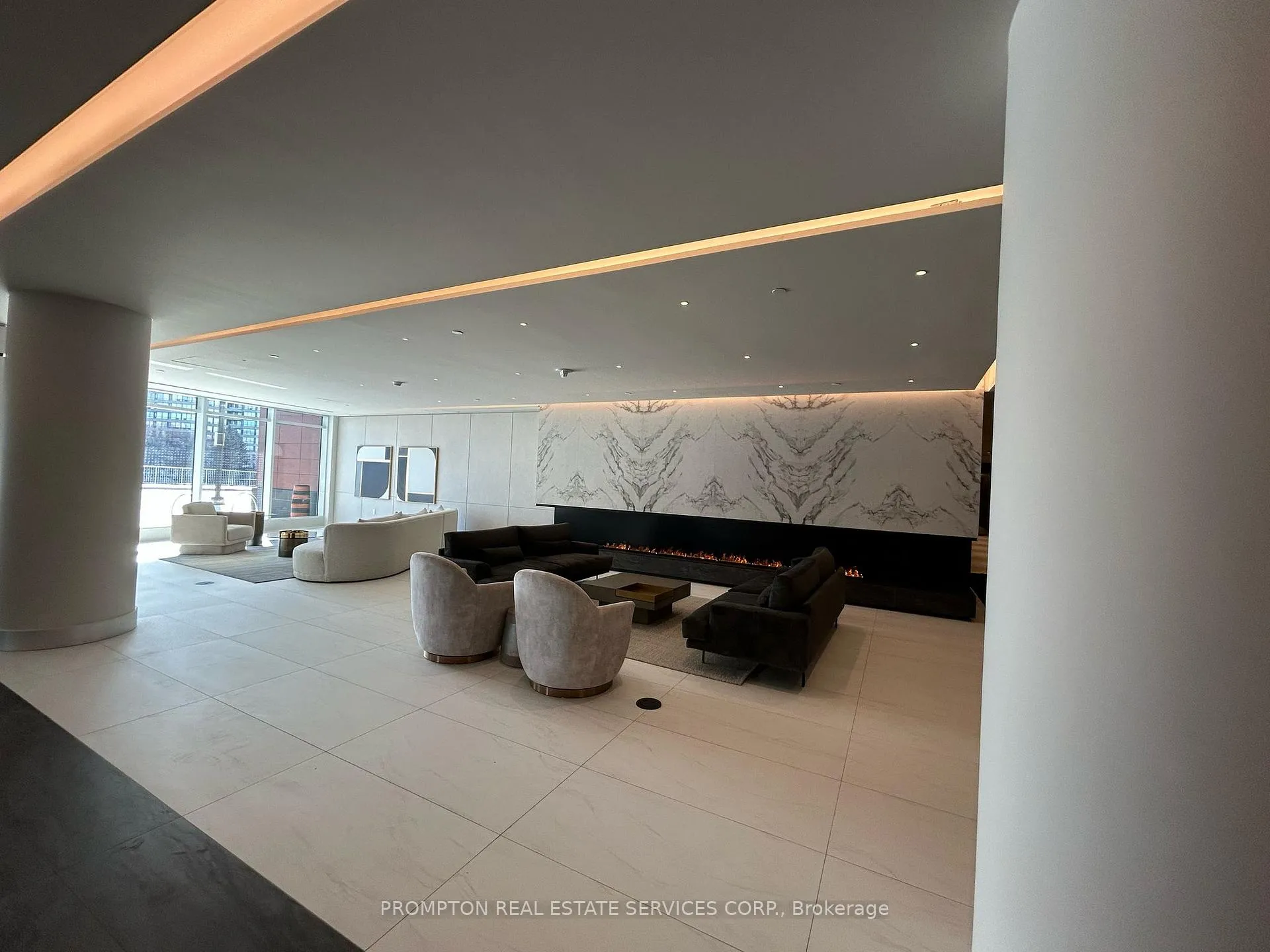 Photo 16 of Unit B-2005, 50 Upper Mall Way, Vaughan, Brownridge — HOMEH