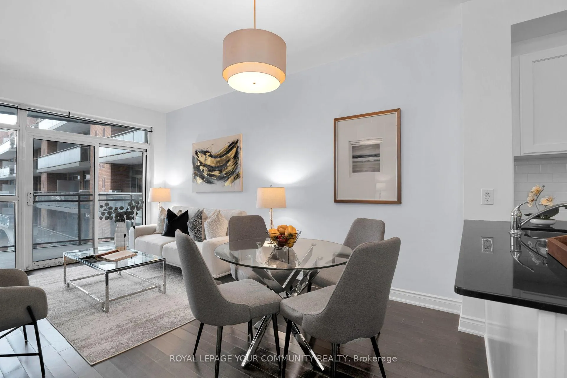 Photo 13 of Unit 401, 281 Woodbridge Avenue S, Vaughan, West Woodbridge — HOMEH