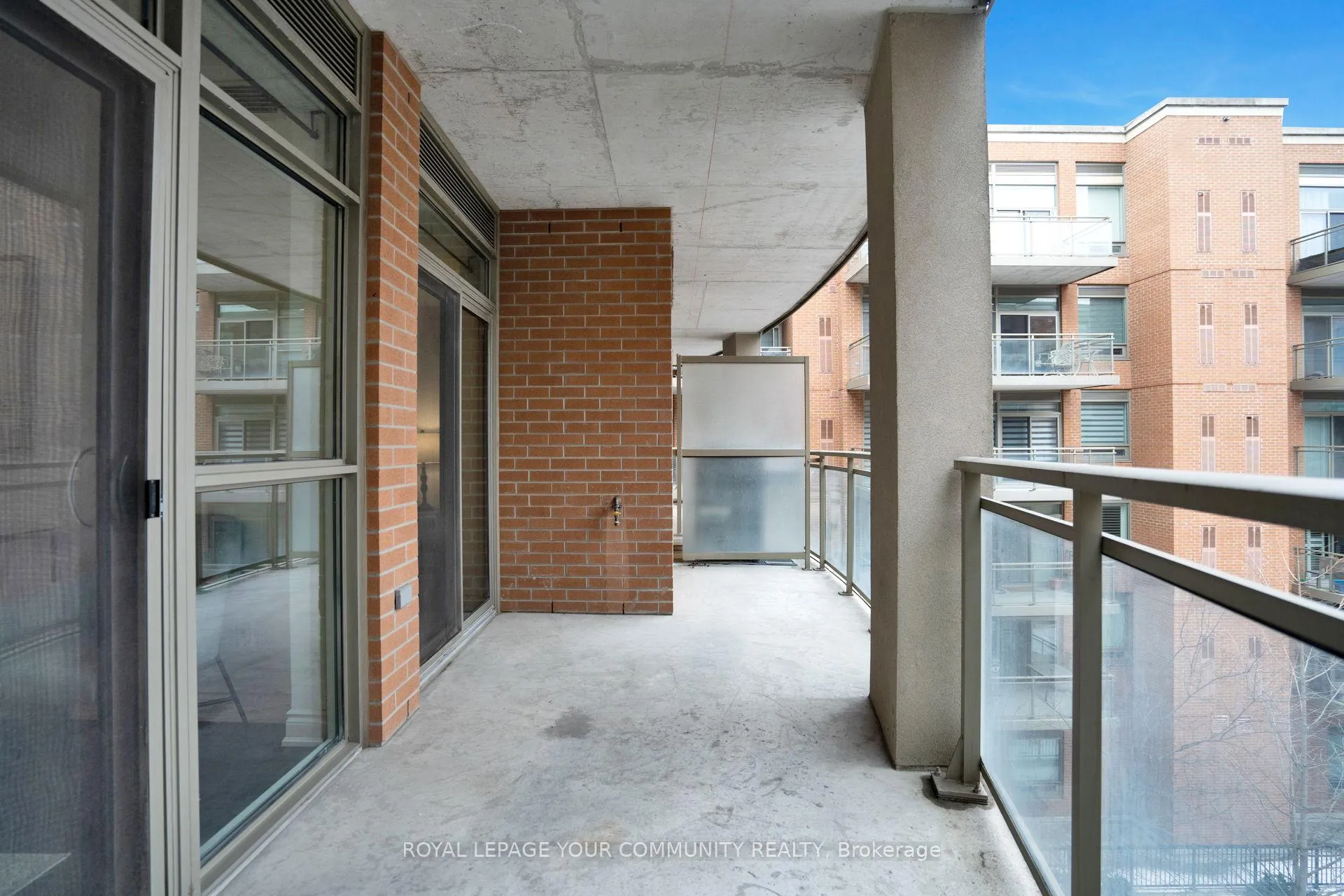 Photo 18 of Unit 401, 281 Woodbridge Avenue S, Vaughan, West Woodbridge — HOMEH