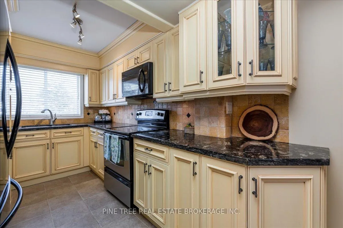 Photo 22 of Unit 20, 24 Laguna Parkway, Ramara, Brechin — HOMEH