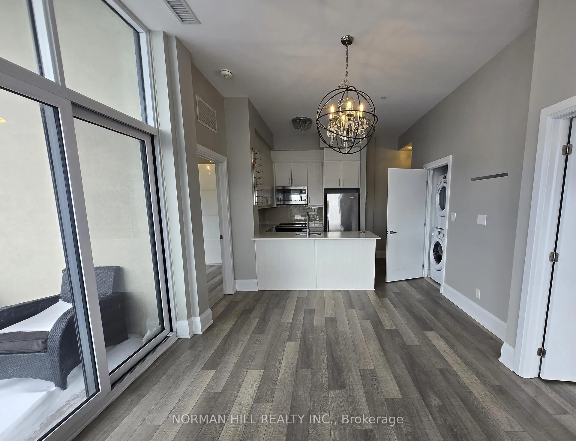 Photo 5 of Unit PH11, 111 Worsley Street, Barrie, City Centre — HOMEH