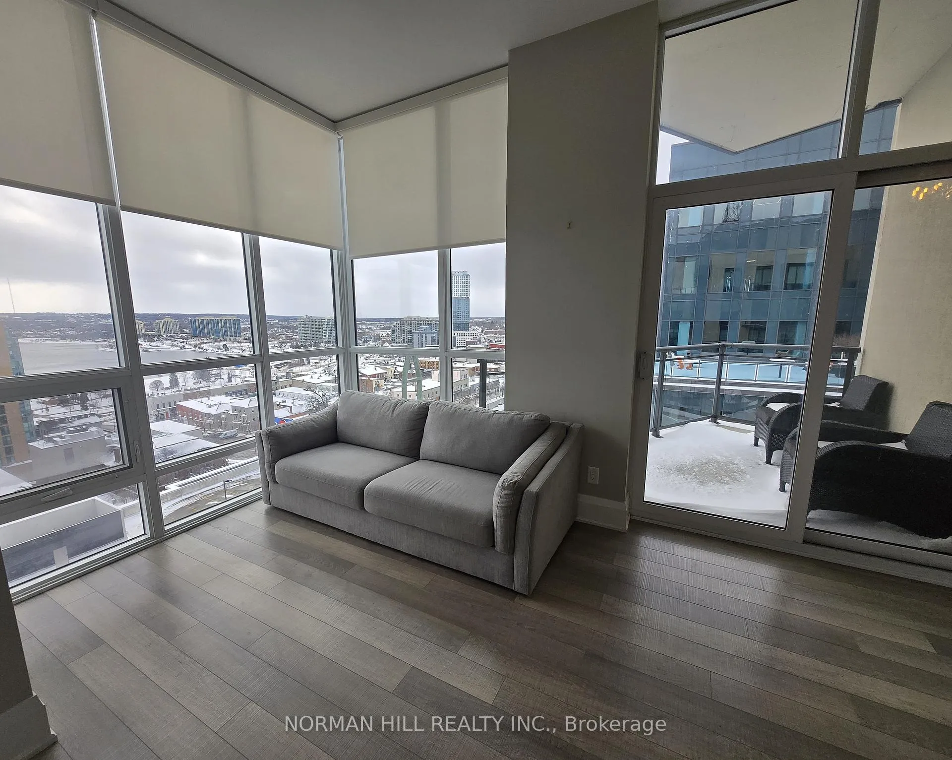 Photo 10 of Unit PH11, 111 Worsley Street, Barrie, City Centre — HOMEH