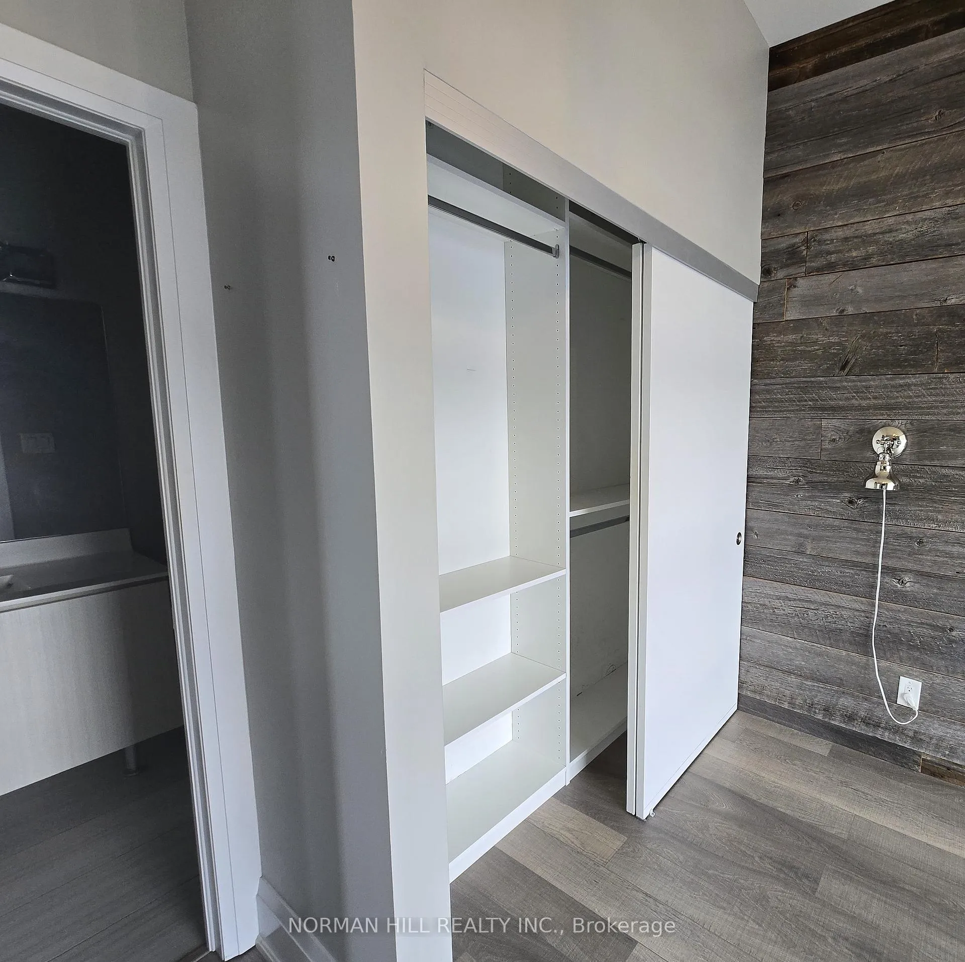 Photo 16 of Unit PH11, 111 Worsley Street, Barrie, City Centre — HOMEH