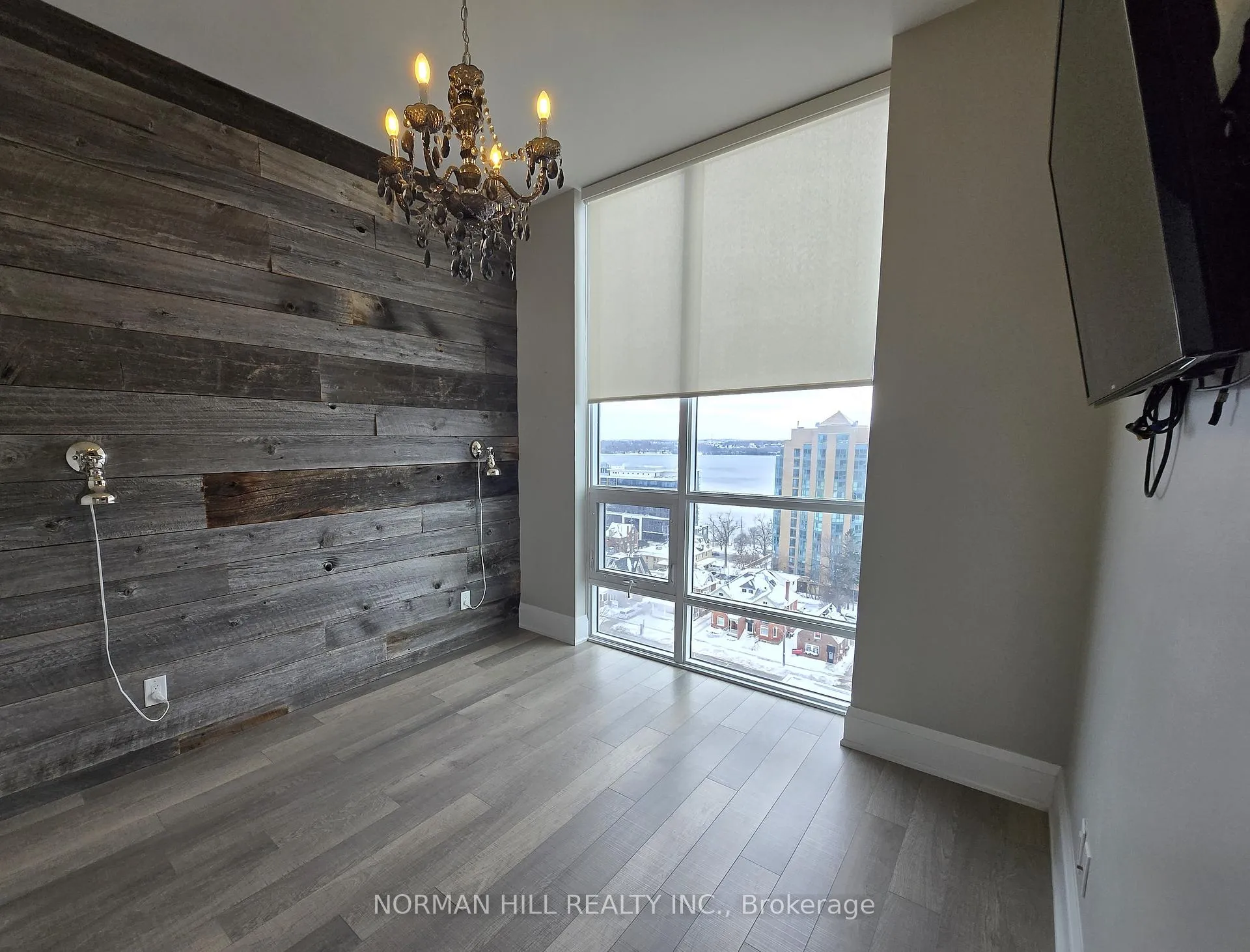Photo 18 of Unit PH11, 111 Worsley Street, Barrie, City Centre — HOMEH