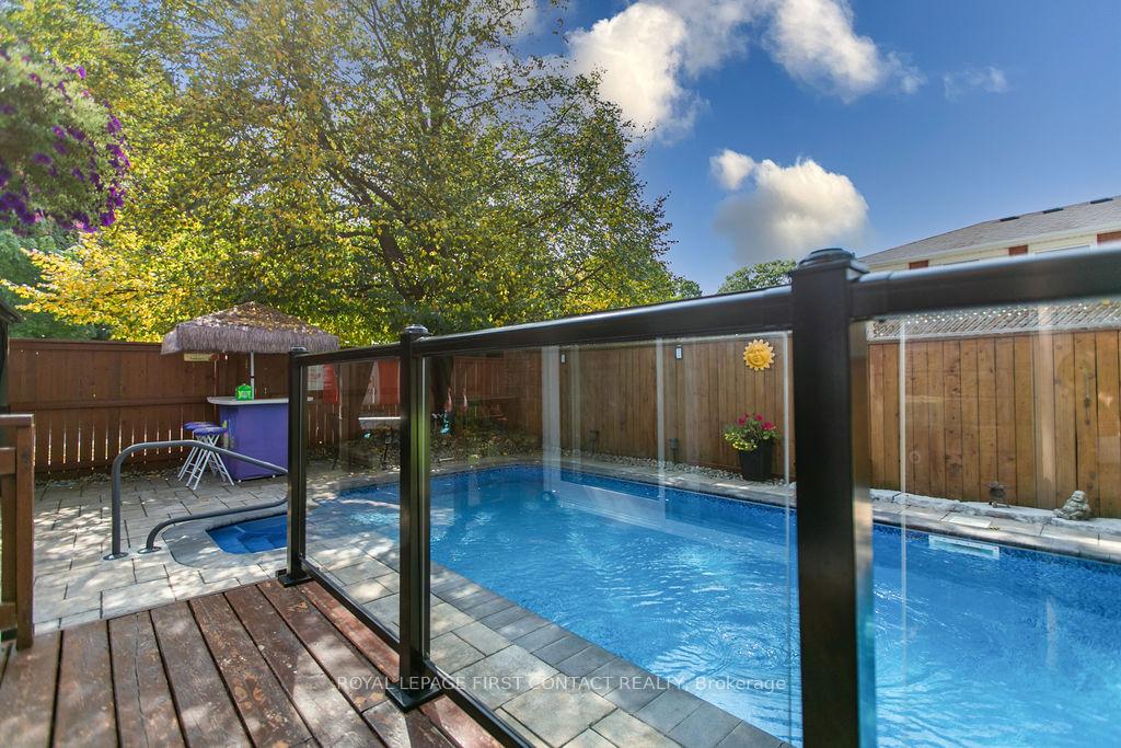 Photo 24 of 13 Irwin Drive, Barrie, Northwest — HOMEH