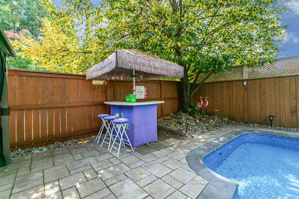 Photo 25 of 13 Irwin Drive, Barrie, Northwest — HOMEH