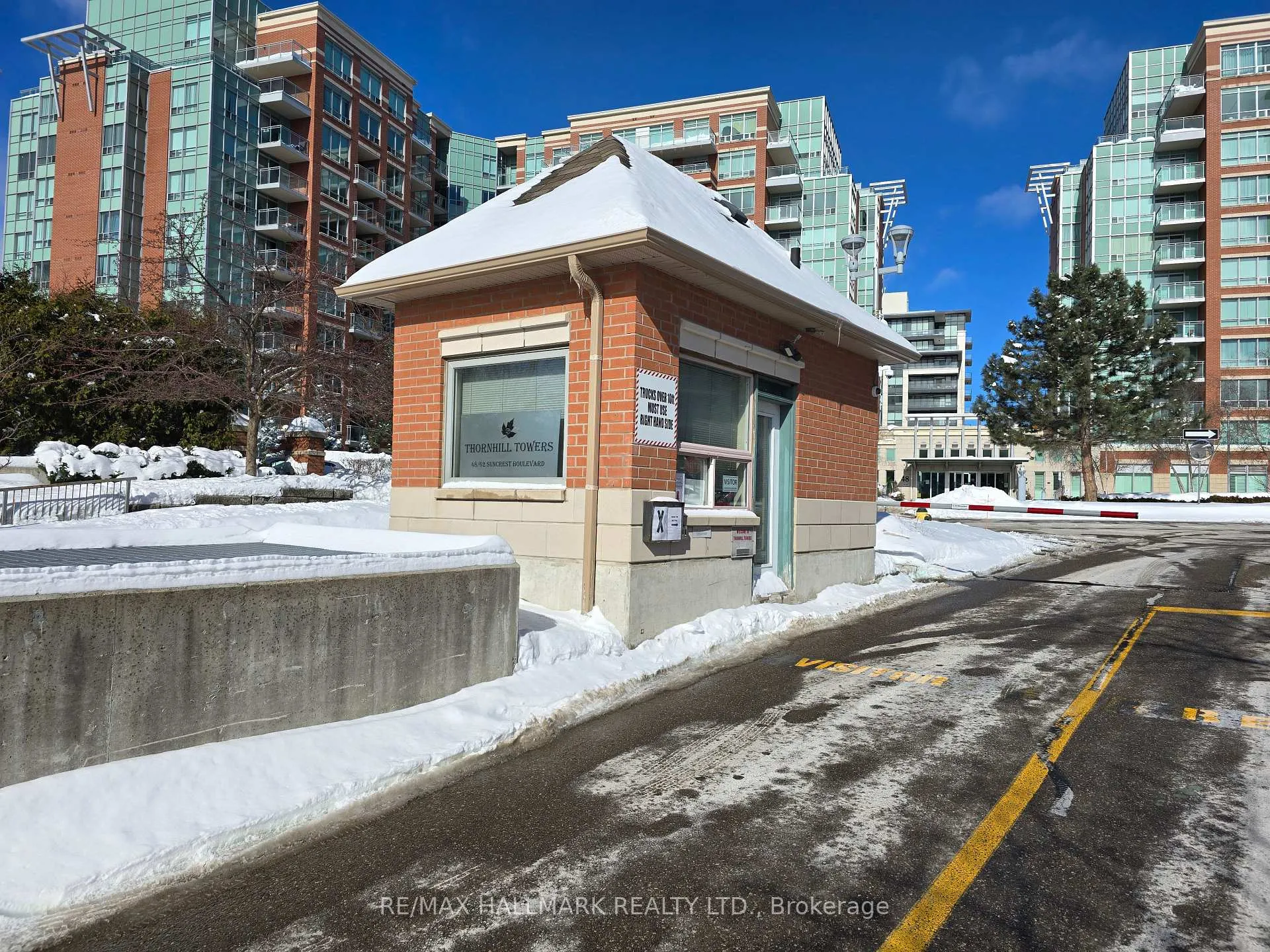 Photo 4 of Unit 822, 48 Suncrest Boulevard, Markham, Commerce Valley — HOMEH