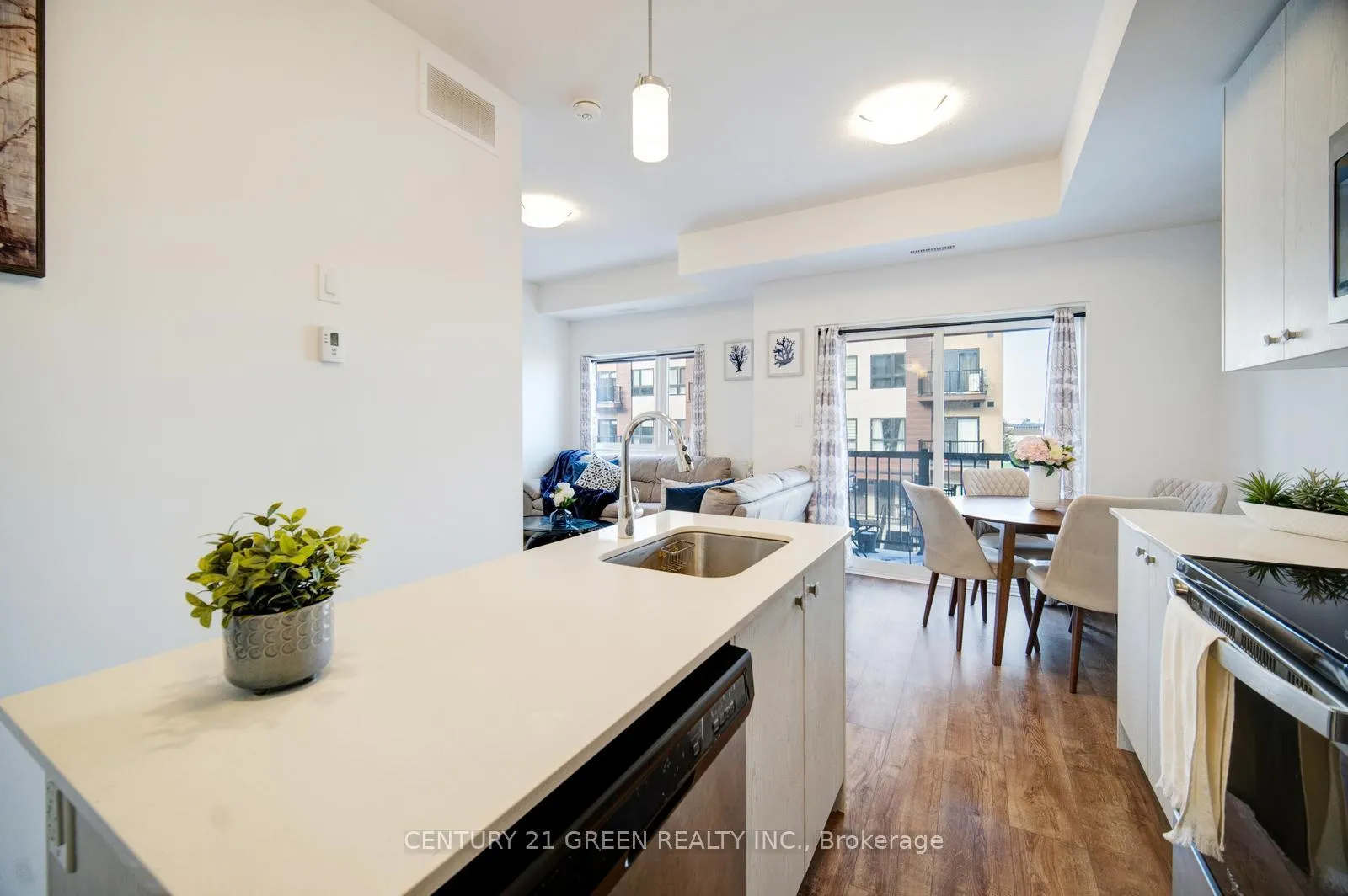 Photo 6 of Unit E3, 20 Palace Street, Kitchener — HOMEH
