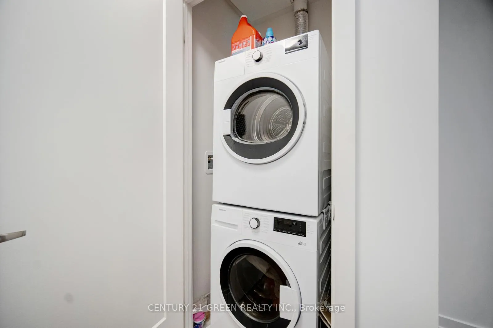 Photo 22 of Unit E3, 20 Palace Street, Kitchener — HOMEH