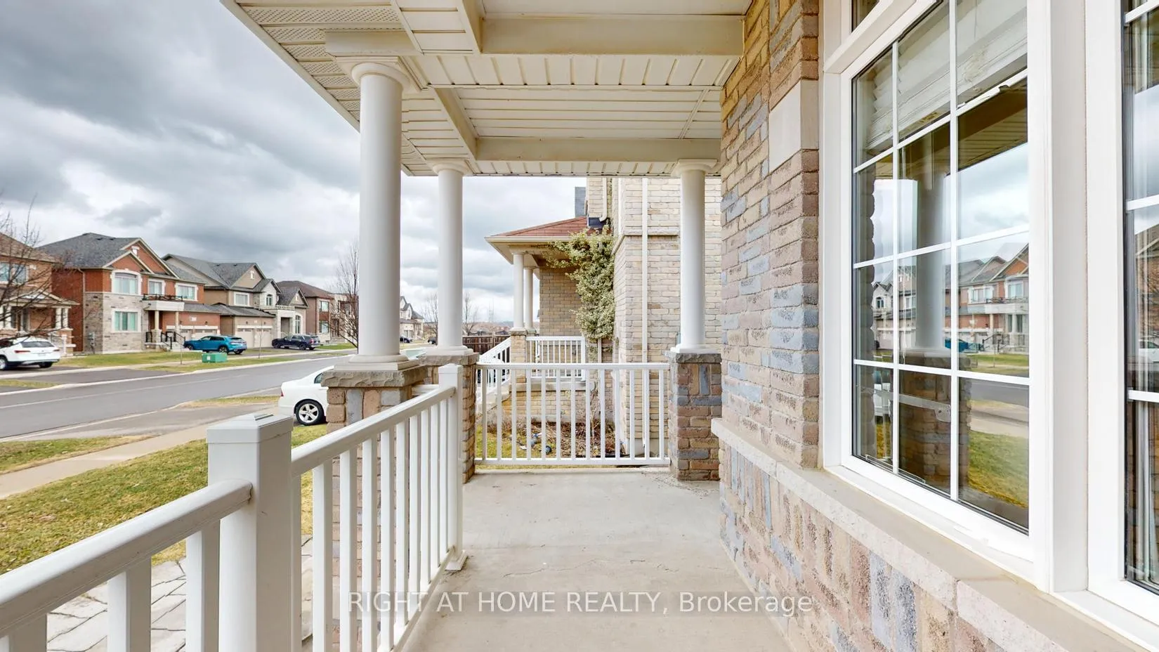 Photo 11 of 99 Grady Drive, Clarington, Newcastle — HOMEH