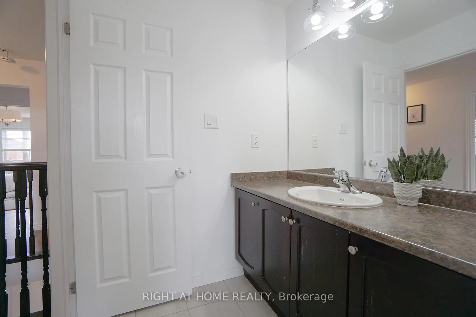 Photo 38 of 99 Grady Drive, Clarington, Newcastle — HOMEH