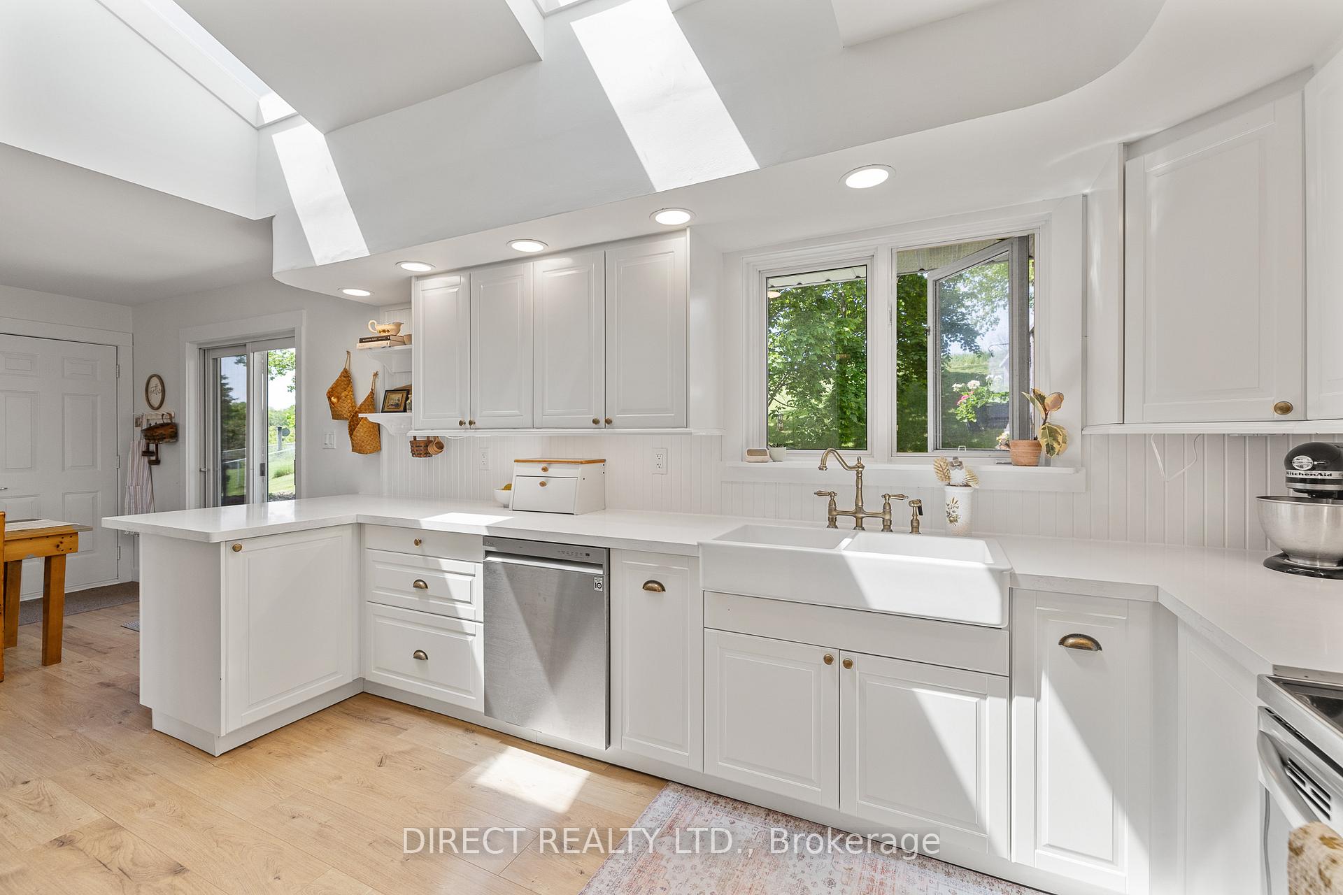 Photo 2 of 149 Beatty Road, Belleville, Thurlow Ward — HOMEH