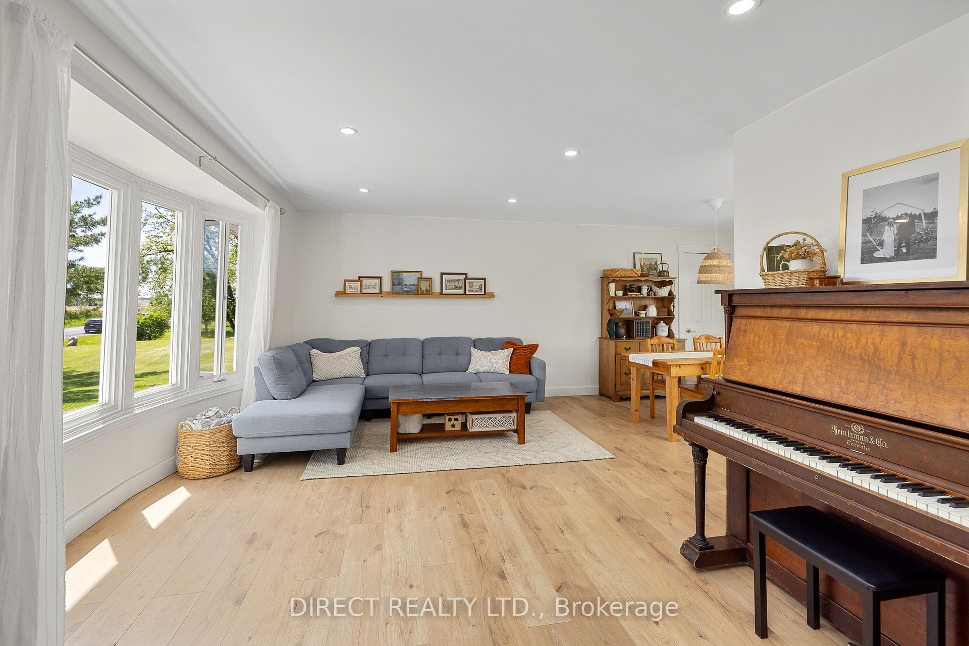 Photo 9 of 149 Beatty Road, Belleville, Thurlow Ward — HOMEH