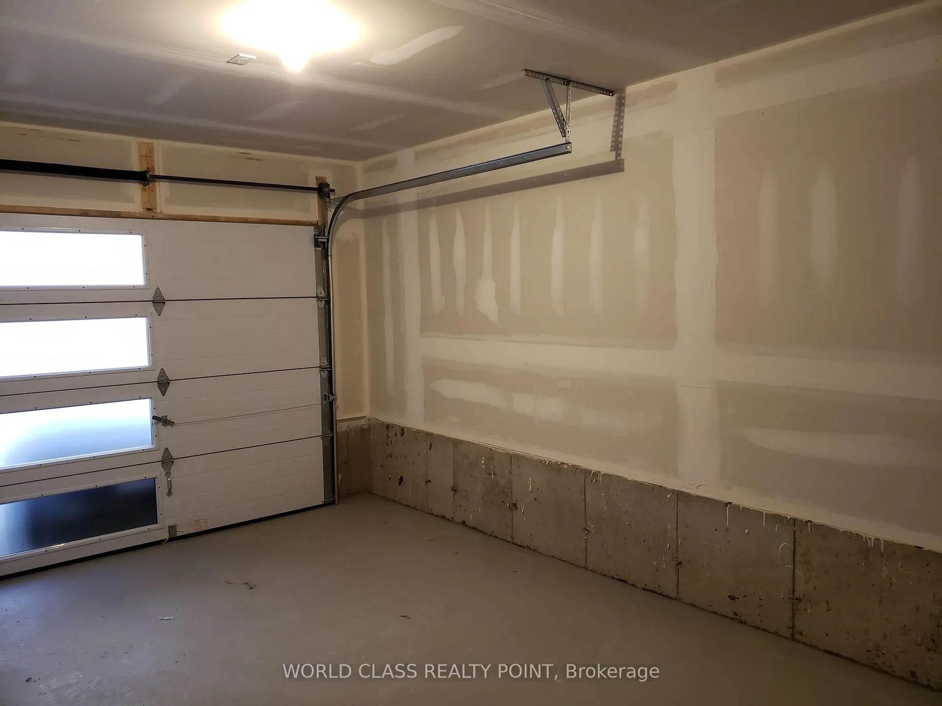 Photo 11 of Unit 1310, 1865 Pickering Parkway, Pickering, Village East — HOMEH
