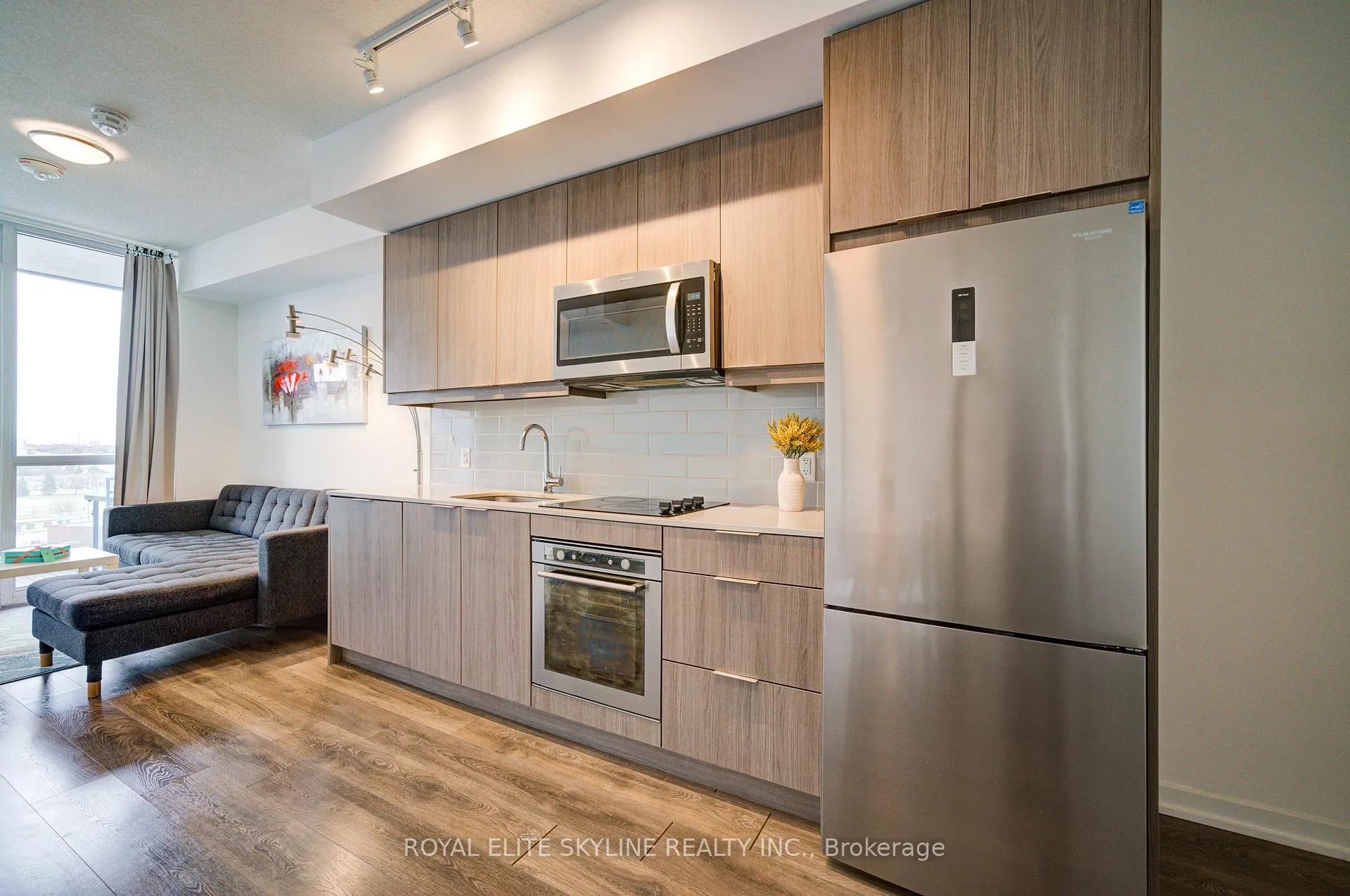 Photo 10 of Unit 810, 36 Forest Manor Road, North York, Henry Farm — HOMEH