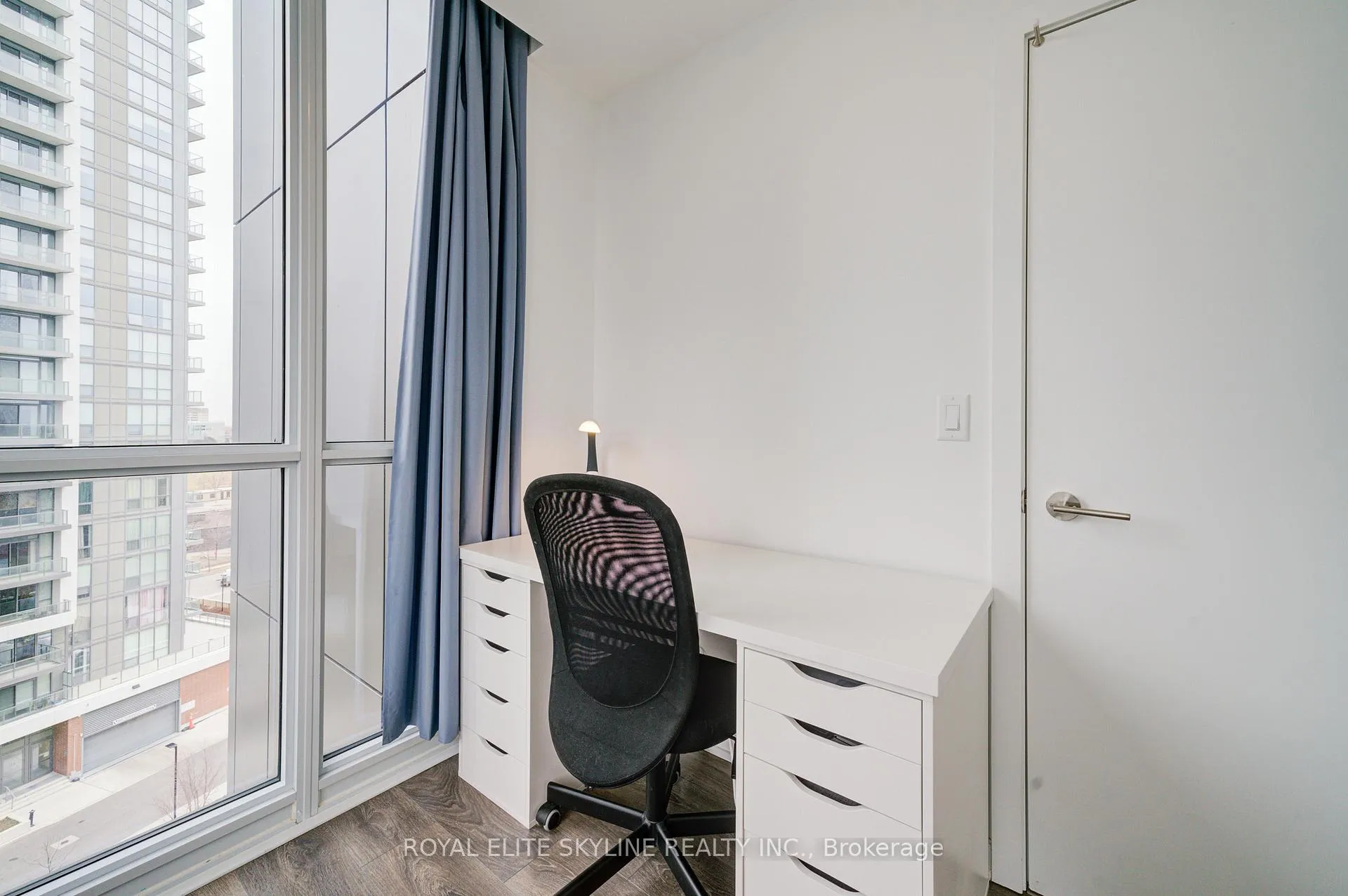 Photo 23 of Unit 810, 36 Forest Manor Road, North York, Henry Farm — HOMEH