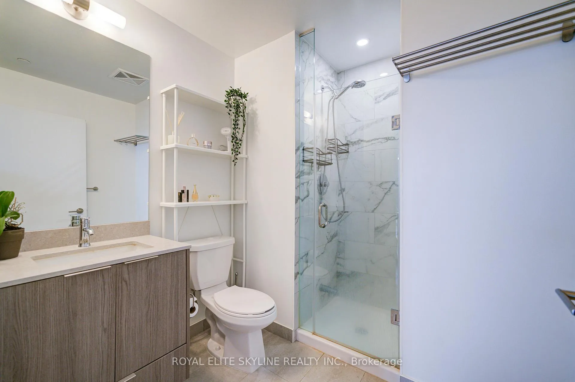 Photo 30 of Unit 810, 36 Forest Manor Road, North York, Henry Farm — HOMEH