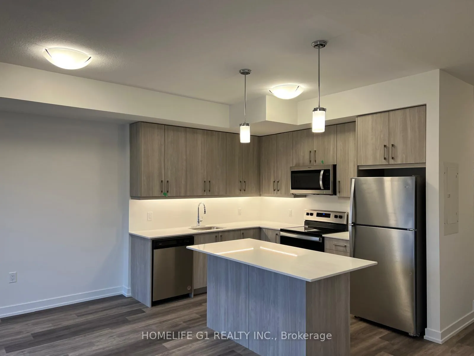 Photo 3 of Unit F13, 20 Palace Street, Kitchener — HOMEH