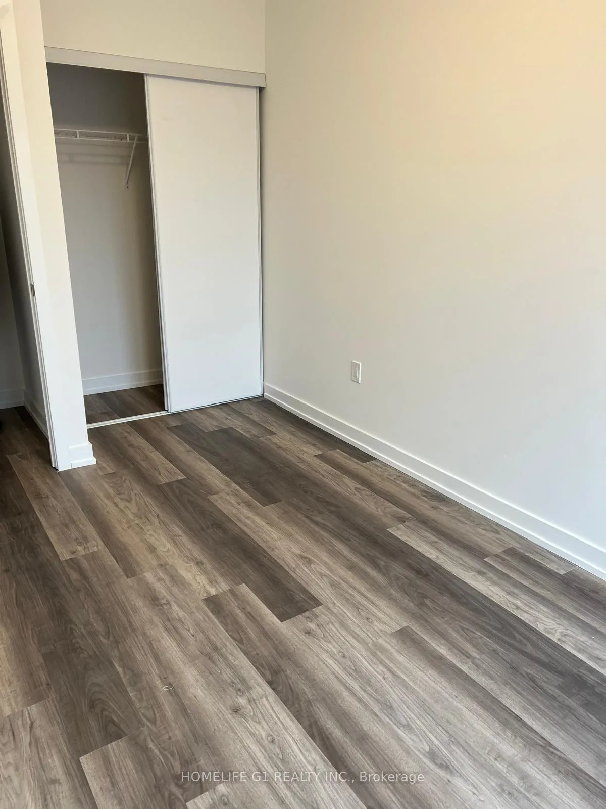 Photo 6 of Unit F13, 20 Palace Street, Kitchener — HOMEH