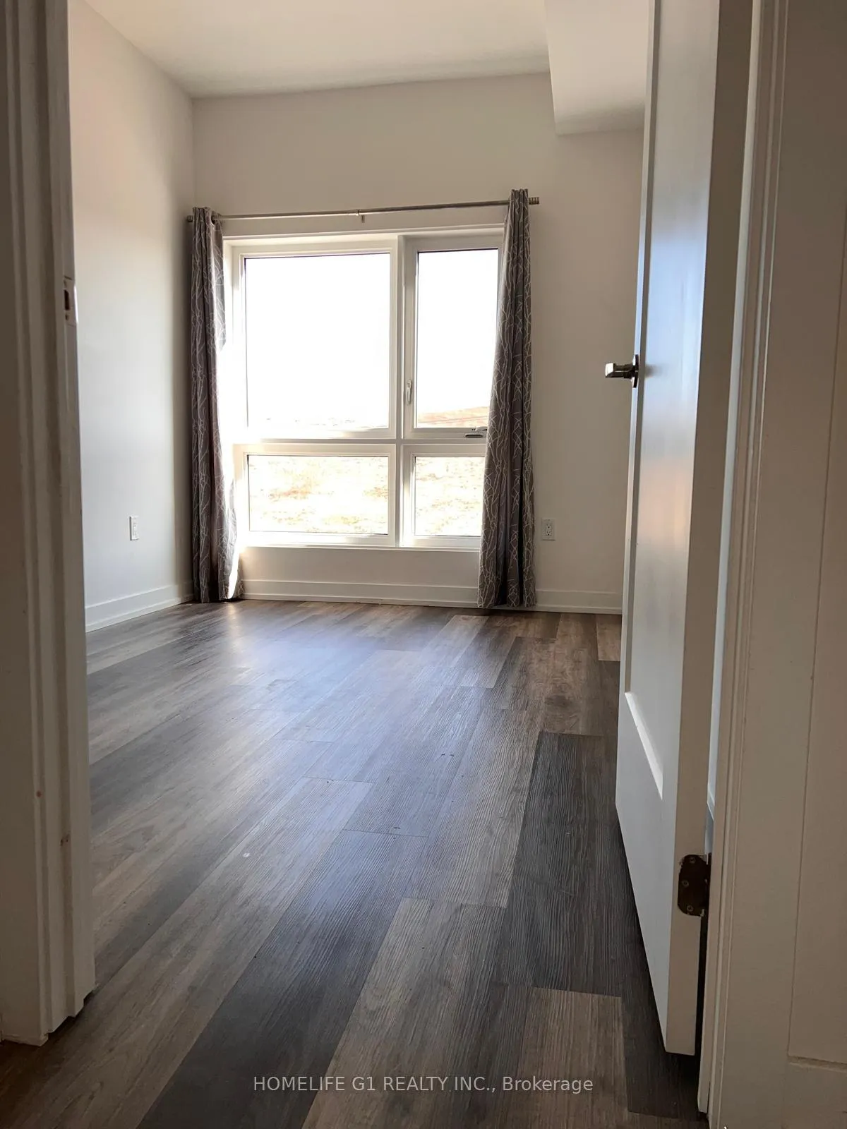 Photo 9 of Unit F13, 20 Palace Street, Kitchener — HOMEH