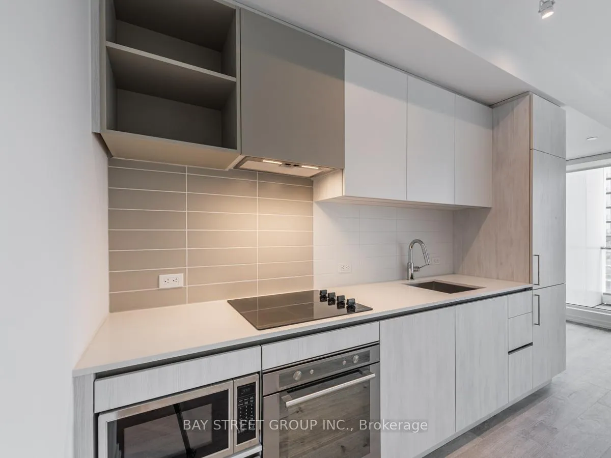 Photo 6 of Unit 1805, 7890 Jane Street, Vaughan, Vaughan Corporate Centre — HOMEH