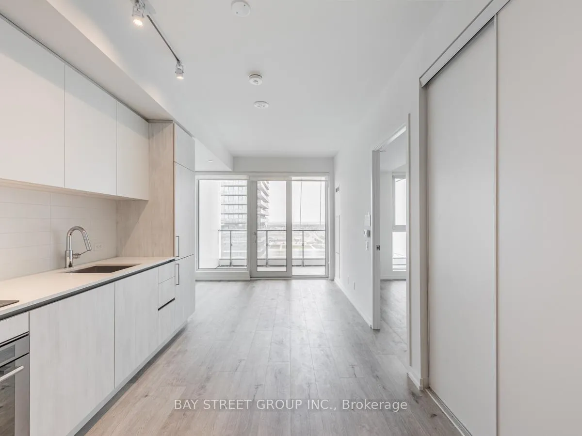 Photo 8 of Unit 1805, 7890 Jane Street, Vaughan, Vaughan Corporate Centre — HOMEH