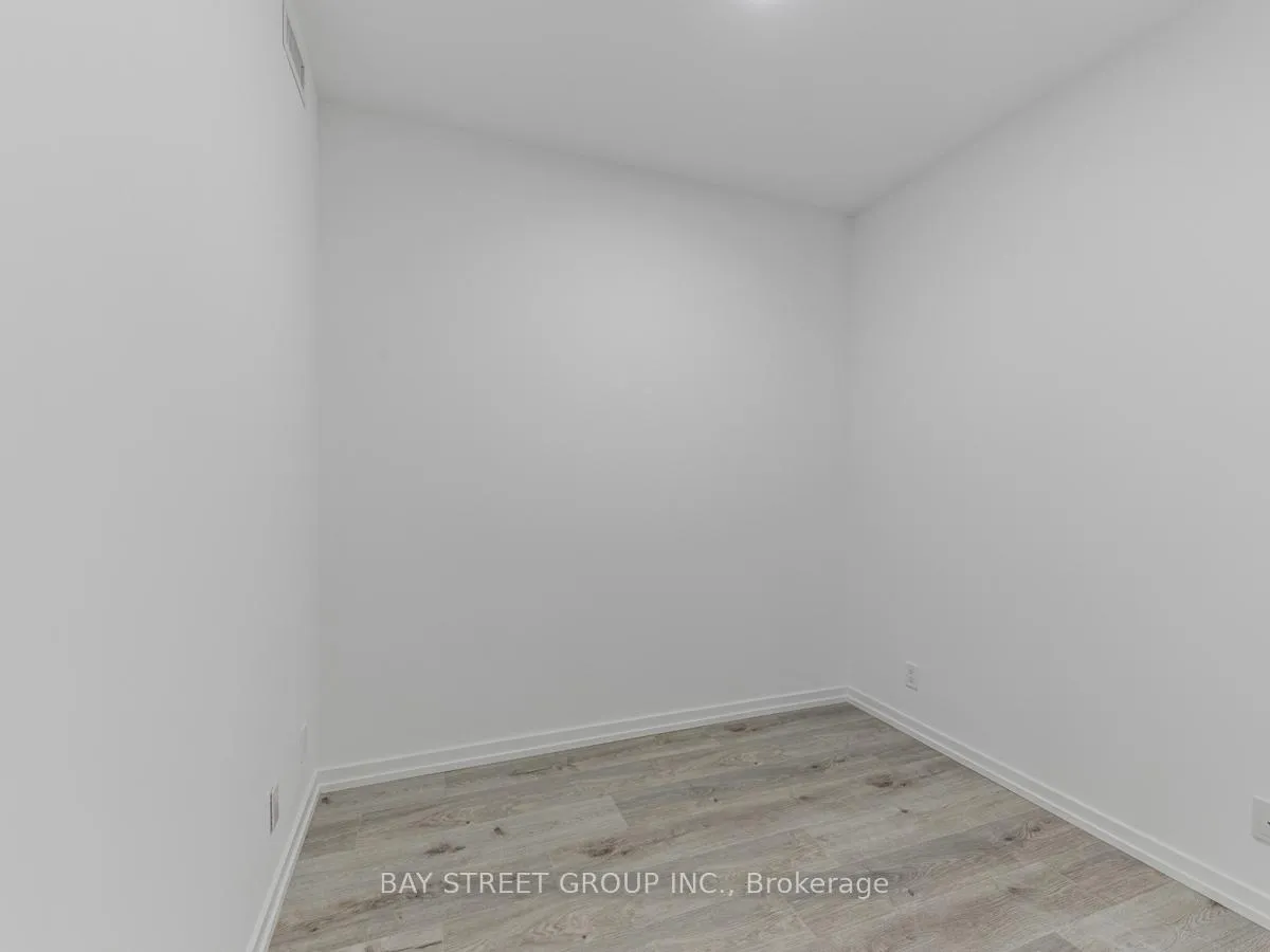 Photo 13 of Unit 1805, 7890 Jane Street, Vaughan, Vaughan Corporate Centre — HOMEH