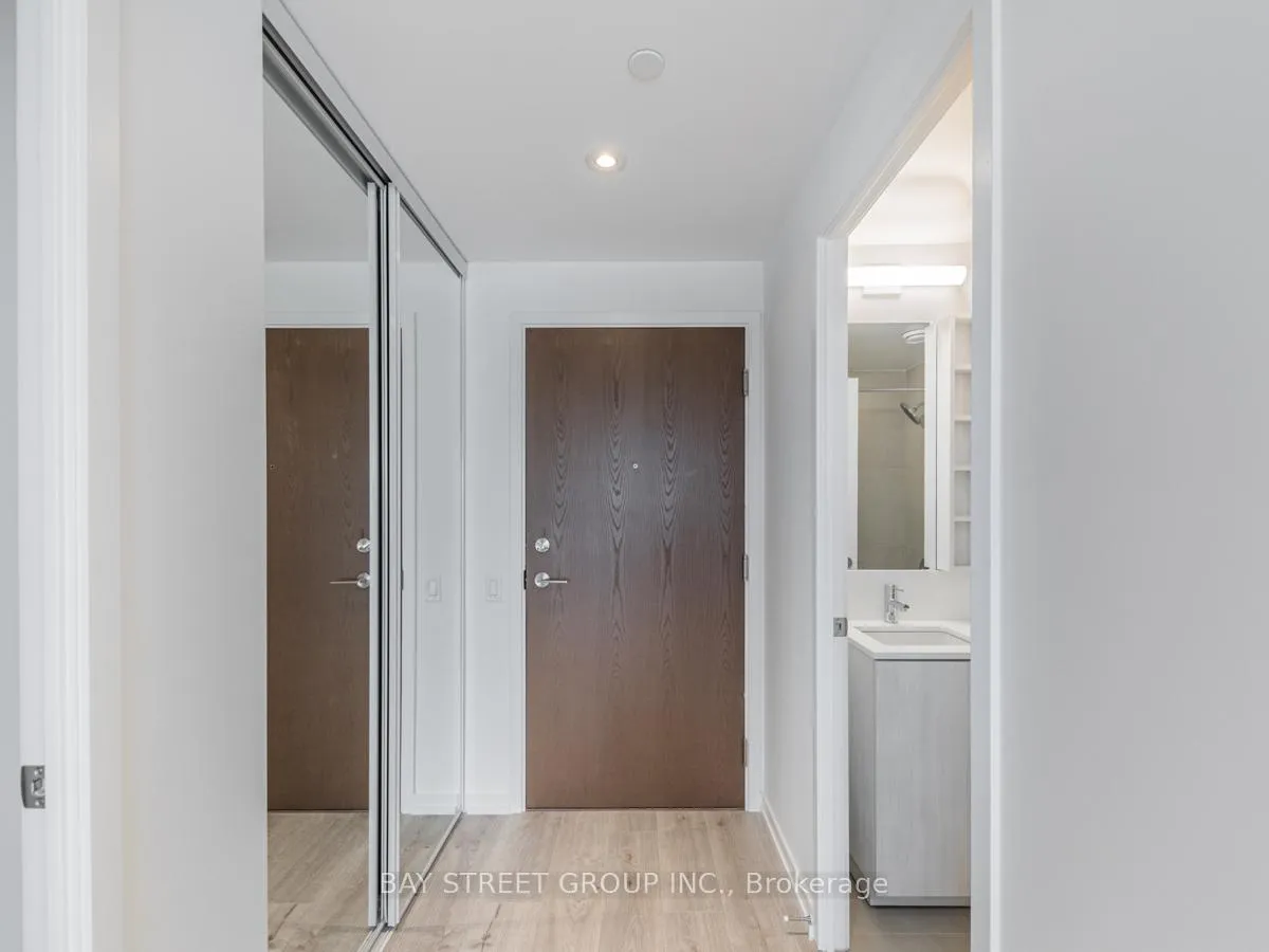 Photo 17 of Unit 1805, 7890 Jane Street, Vaughan, Vaughan Corporate Centre — HOMEH
