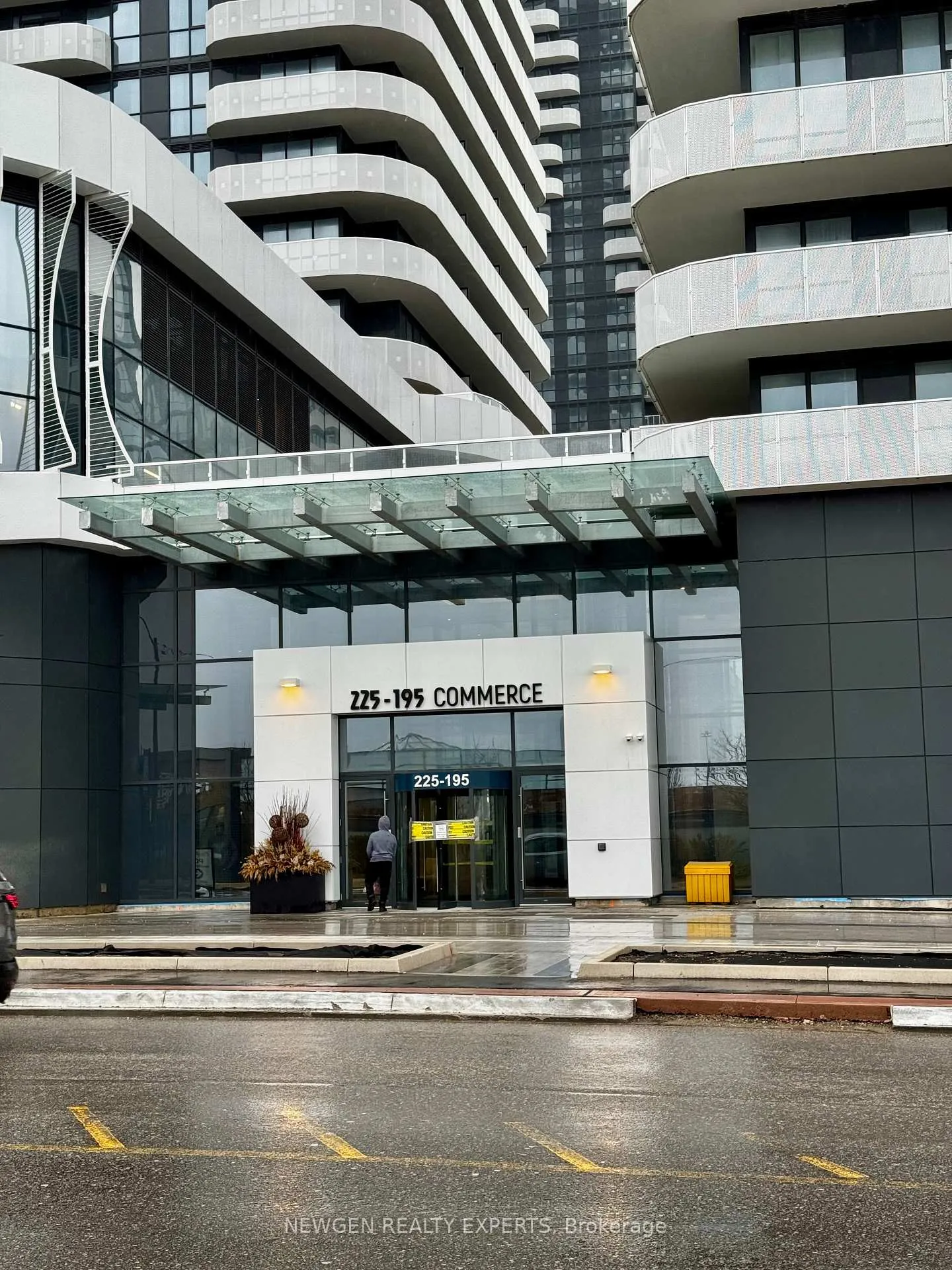 Photo 3 of Unit 2308, 225 Commerce Street, Vaughan, Vaughan Corporate Centre — HOMEH