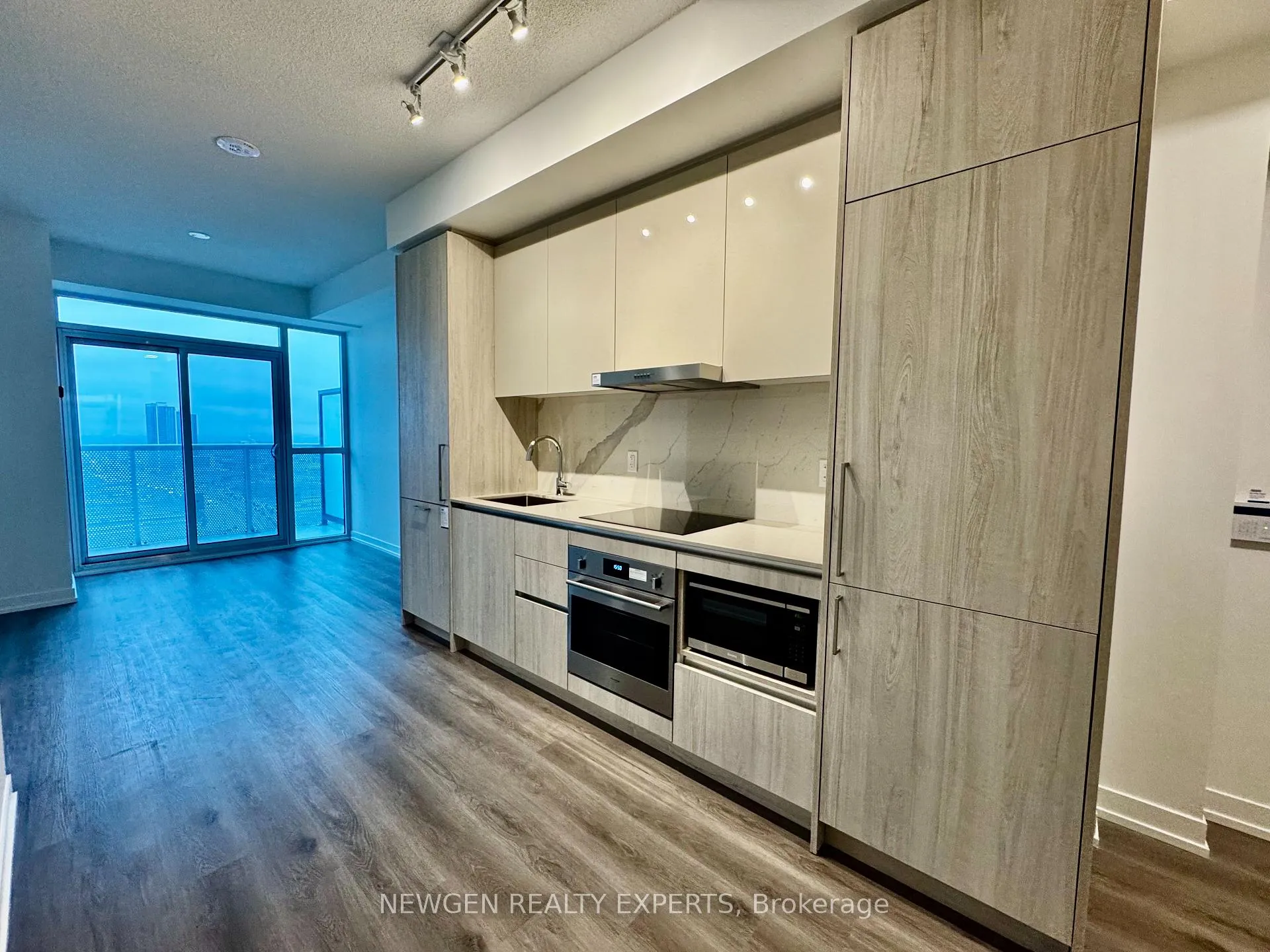 Photo 10 of Unit 2308, 225 Commerce Street, Vaughan, Vaughan Corporate Centre — HOMEH