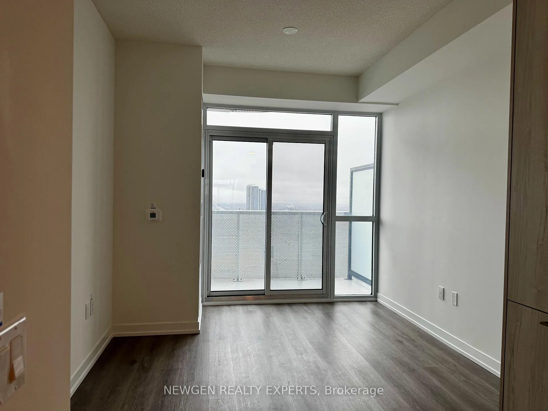 Photo 12 of Unit 2308, 225 Commerce Street, Vaughan, Vaughan Corporate Centre — HOMEH
