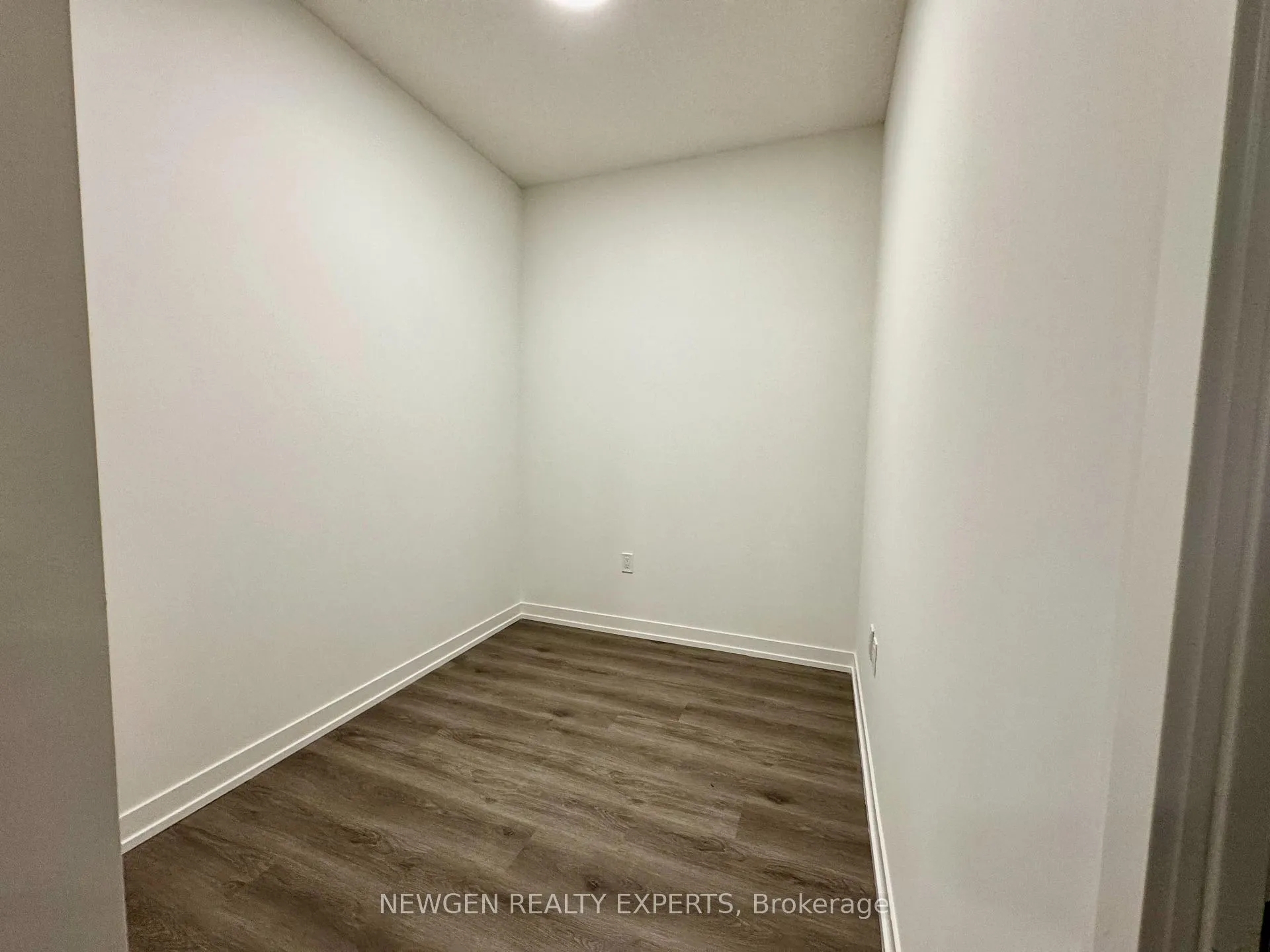 Photo 19 of Unit 2308, 225 Commerce Street, Vaughan, Vaughan Corporate Centre — HOMEH