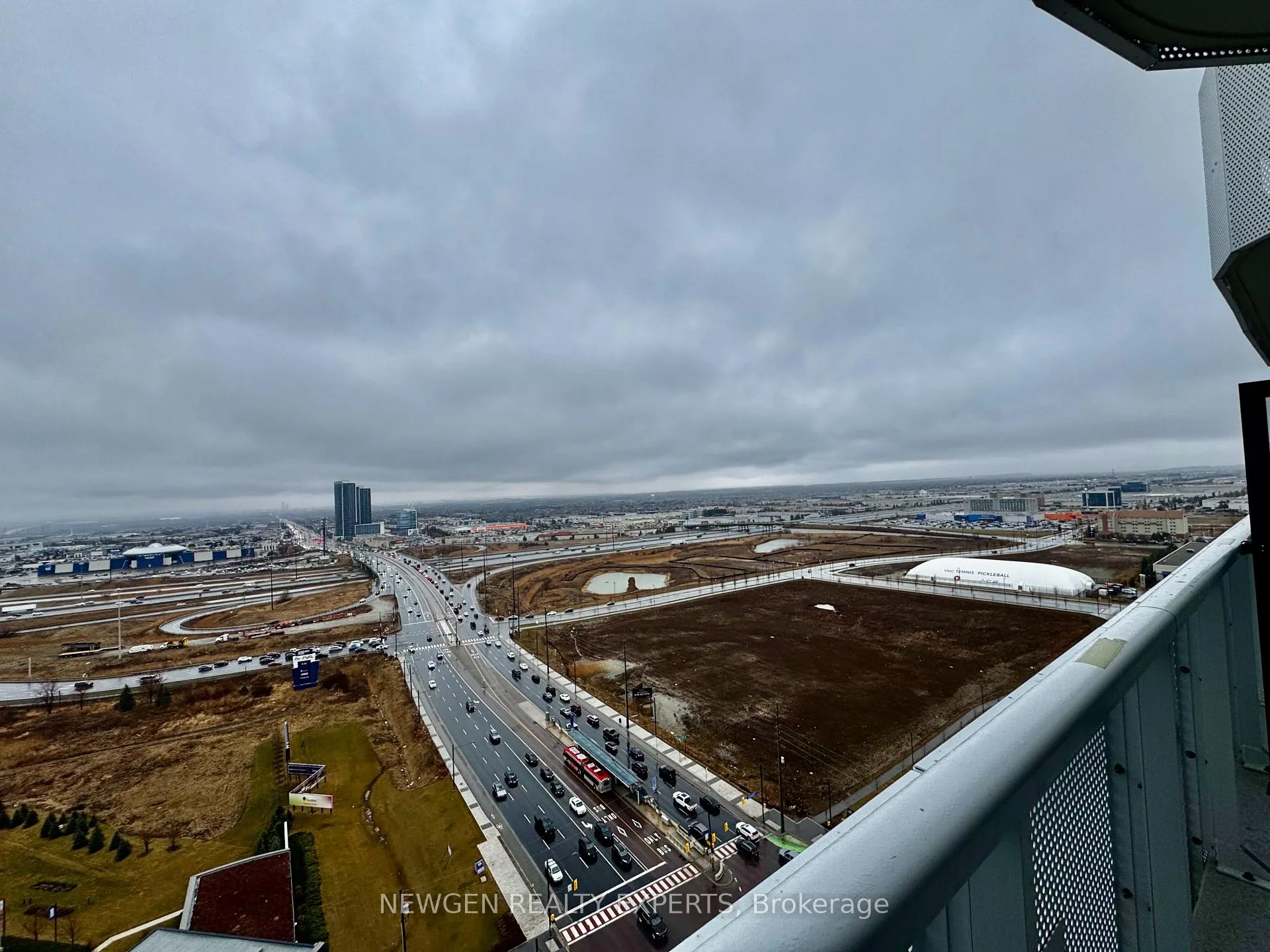 Photo 25 of Unit 2308, 225 Commerce Street, Vaughan, Vaughan Corporate Centre — HOMEH