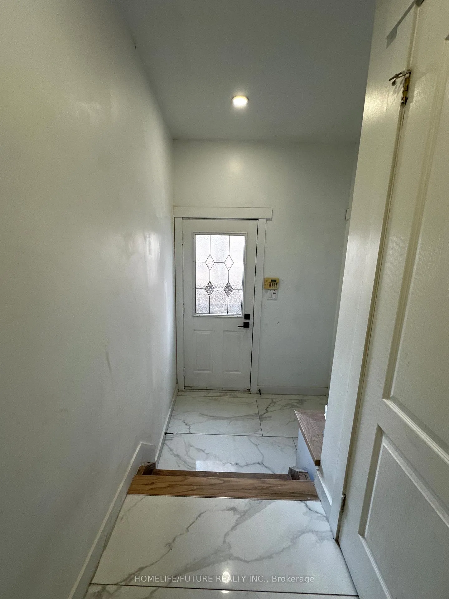 Photo 3 of Unit Lower, 20 Brock Street, Ajax, Central — HOMEH