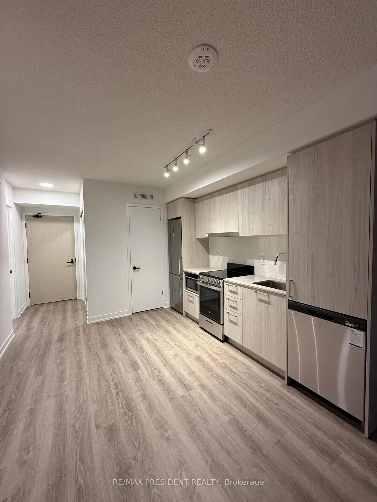 Photo 5 of Unit 3110, 195 Commerce Street W, Vaughan, Vaughan Corporate Centre — HOMEH