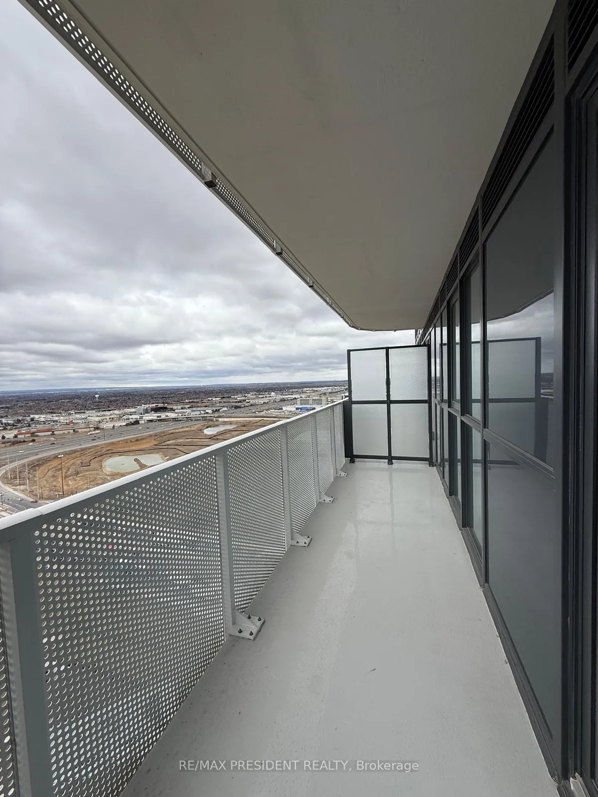 Photo 24 of Unit 3110, 195 Commerce Street W, Vaughan, Vaughan Corporate Centre — HOMEH