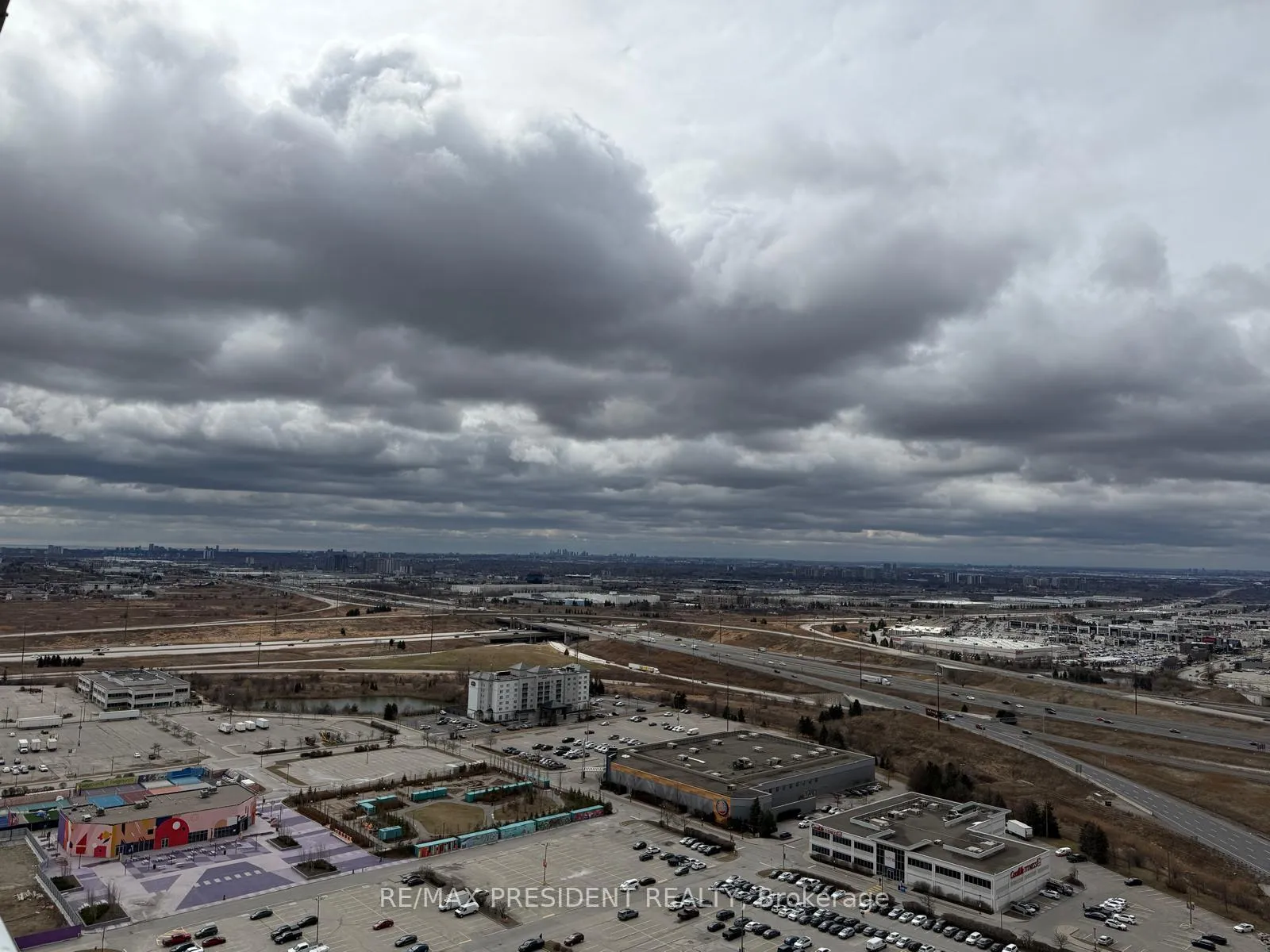 Photo 27 of Unit 3110, 195 Commerce Street W, Vaughan, Vaughan Corporate Centre — HOMEH