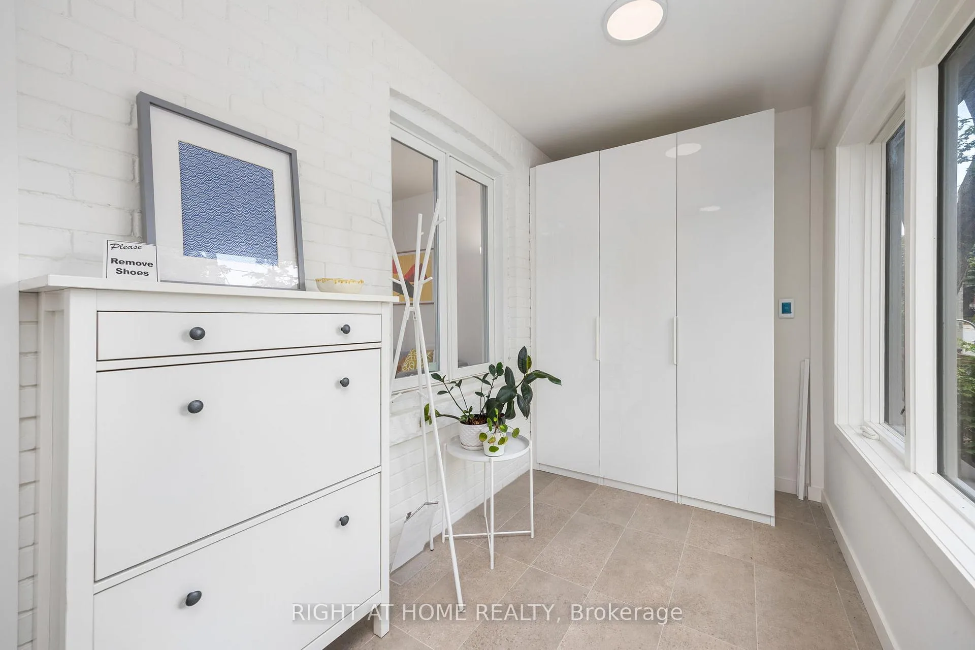 Photo 4 of 24 Aldergrove Avenue, Toronto, Woodbine Corridor — HOMEH