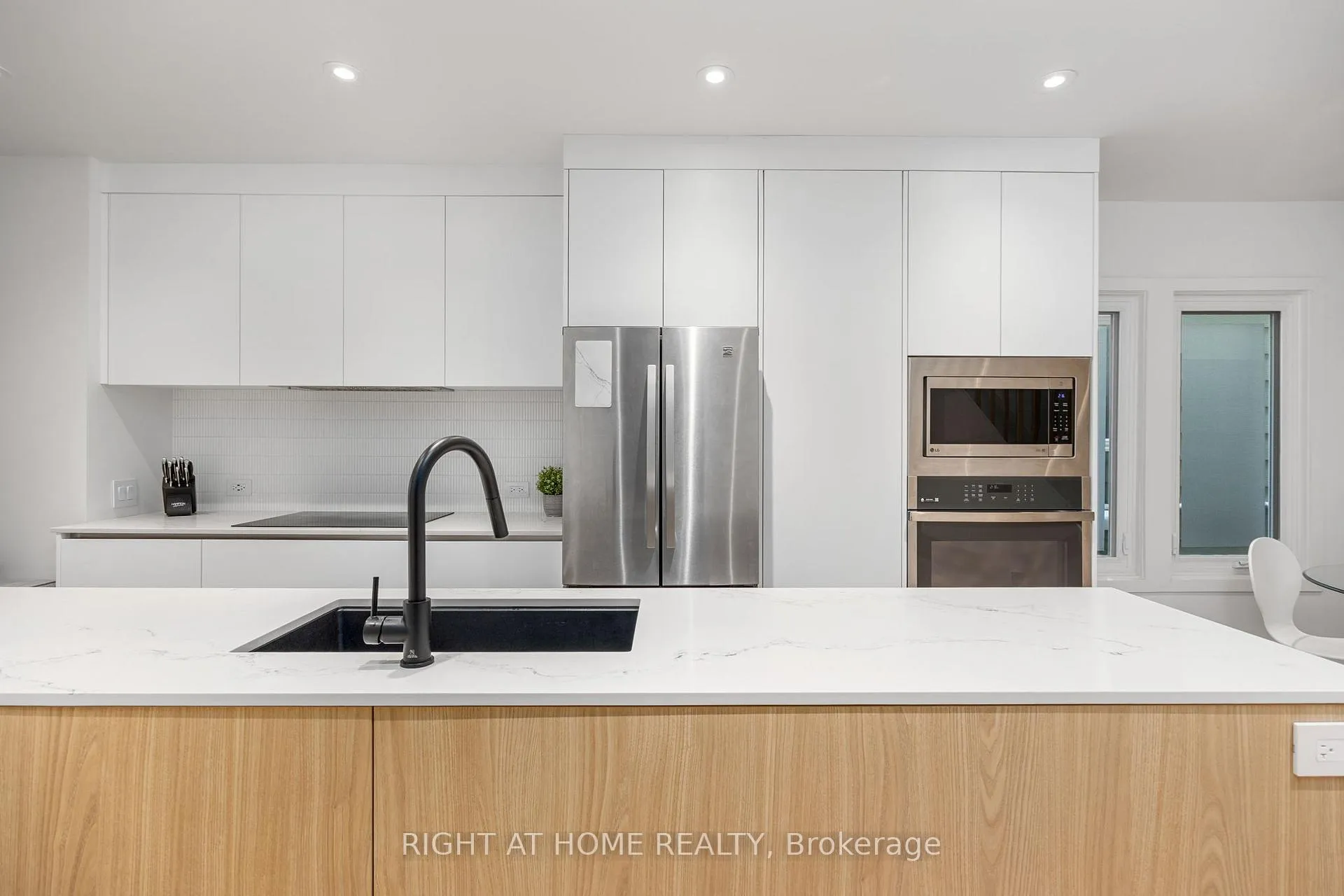 Photo 12 of 24 Aldergrove Avenue, Toronto, Woodbine Corridor — HOMEH