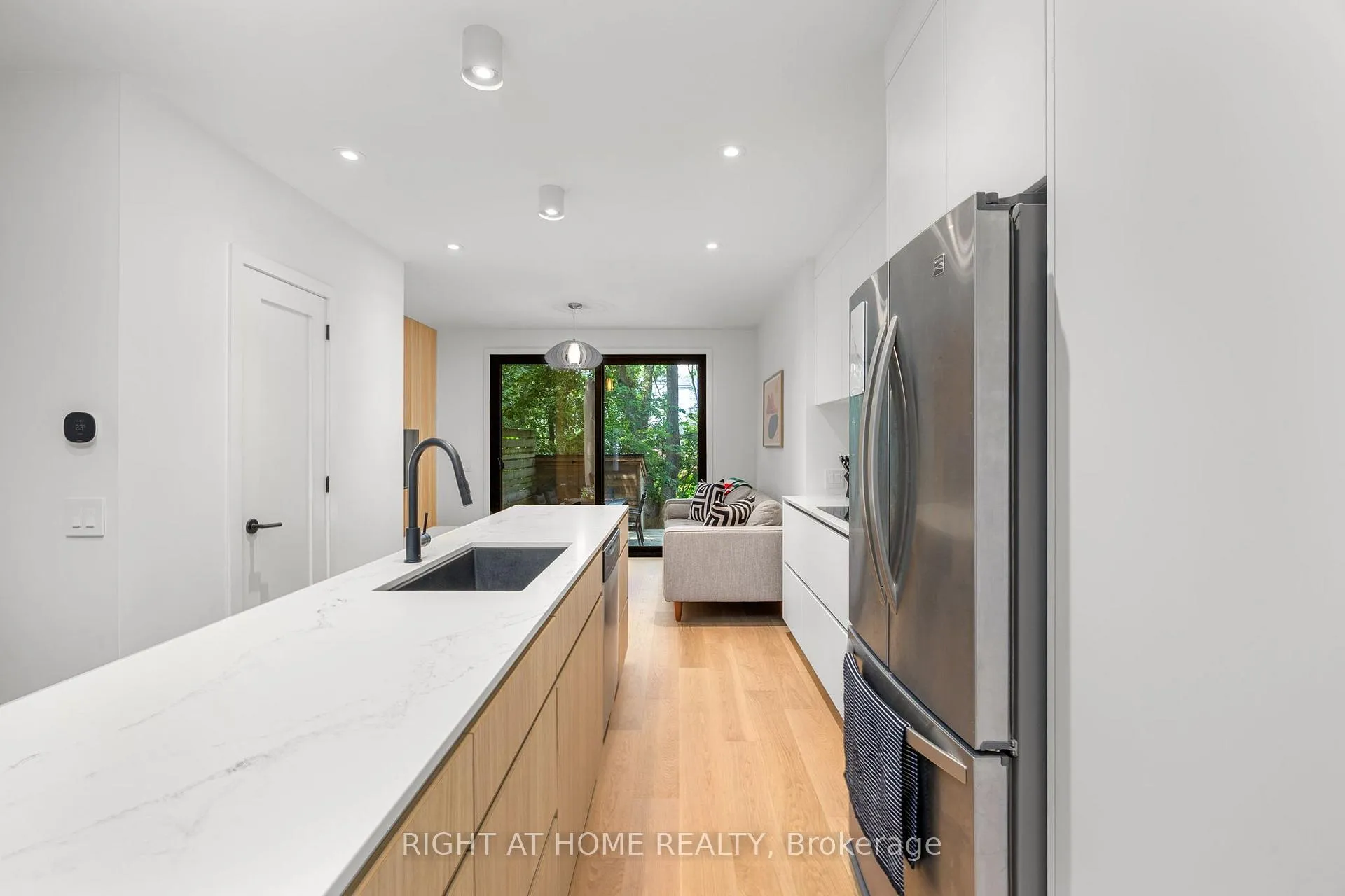 Photo 16 of 24 Aldergrove Avenue, Toronto, Woodbine Corridor — HOMEH
