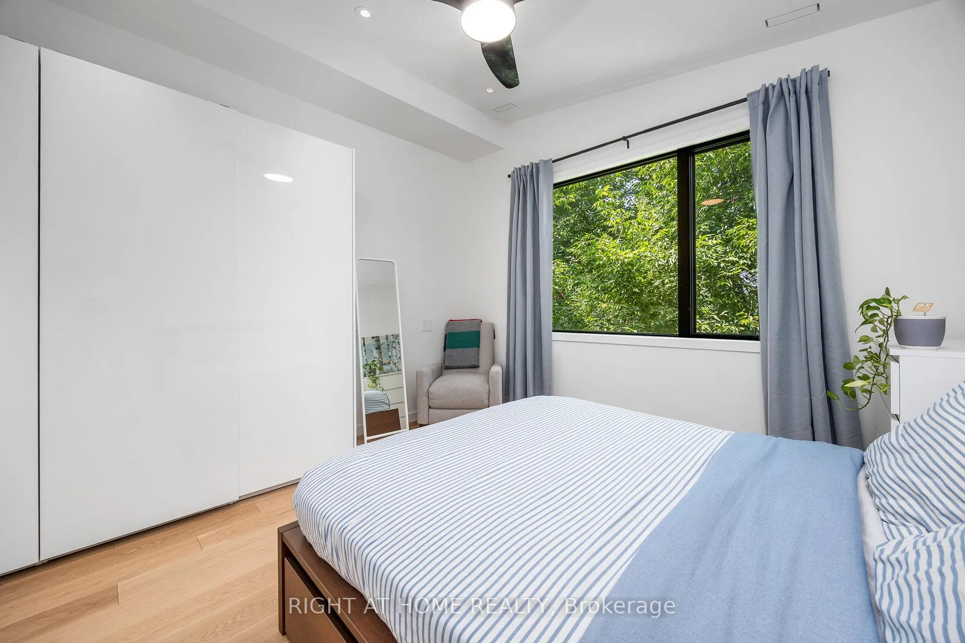 Photo 25 of 24 Aldergrove Avenue, Toronto, Woodbine Corridor — HOMEH