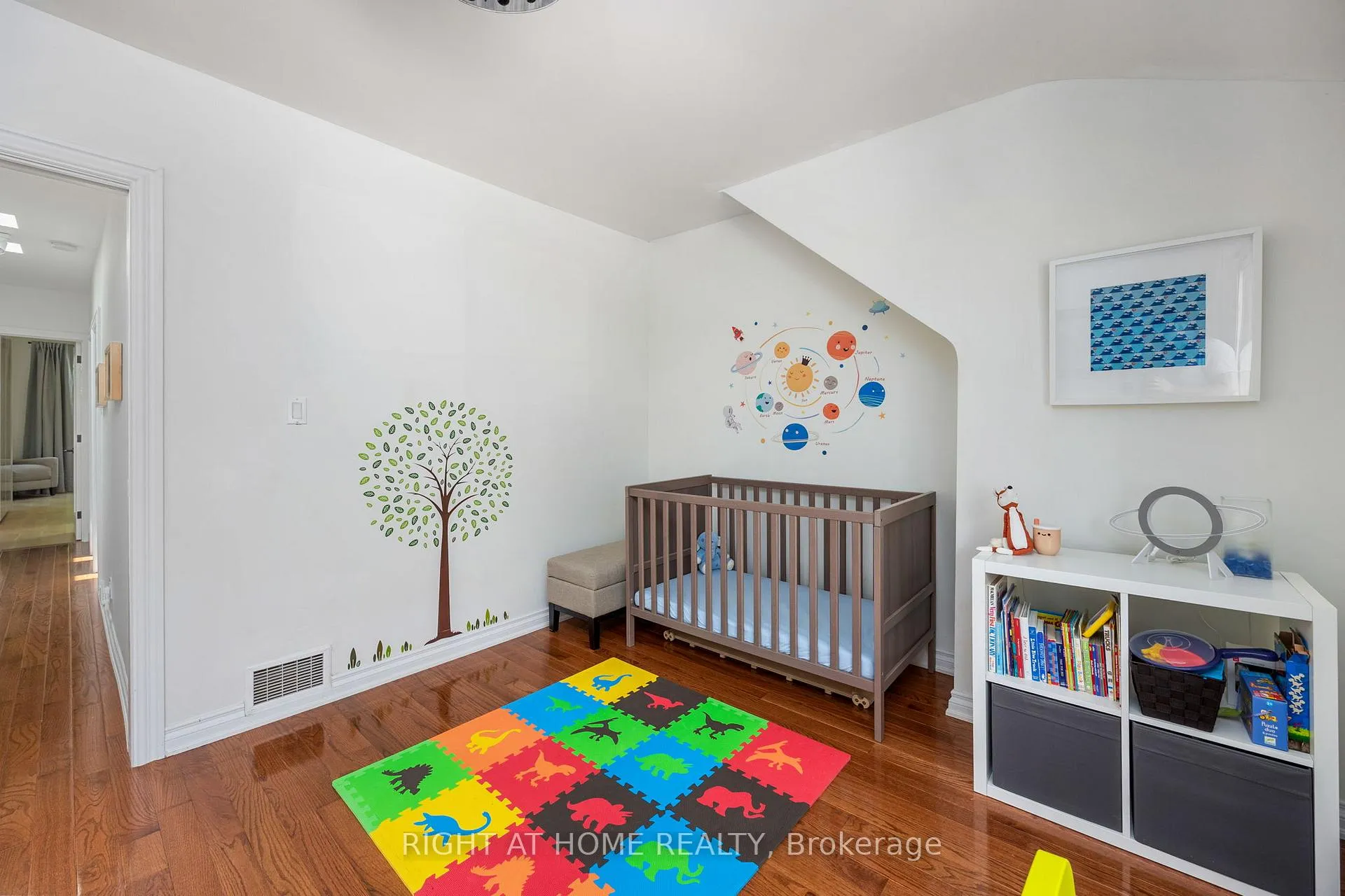 Photo 32 of 24 Aldergrove Avenue, Toronto, Woodbine Corridor — HOMEH
