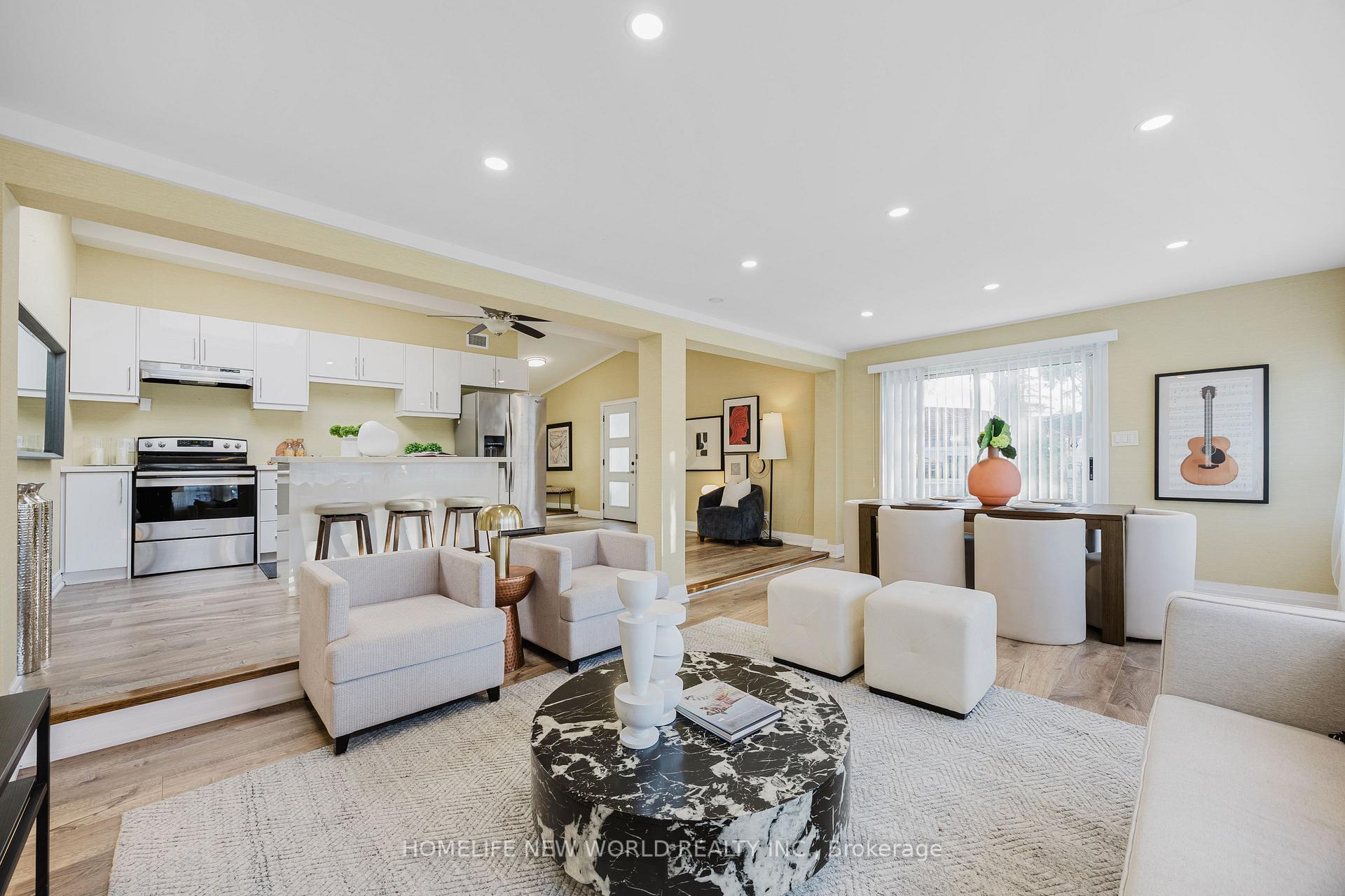 Photo 1 of 12 Mac Avenue, Georgina, Keswick South — HOMEH